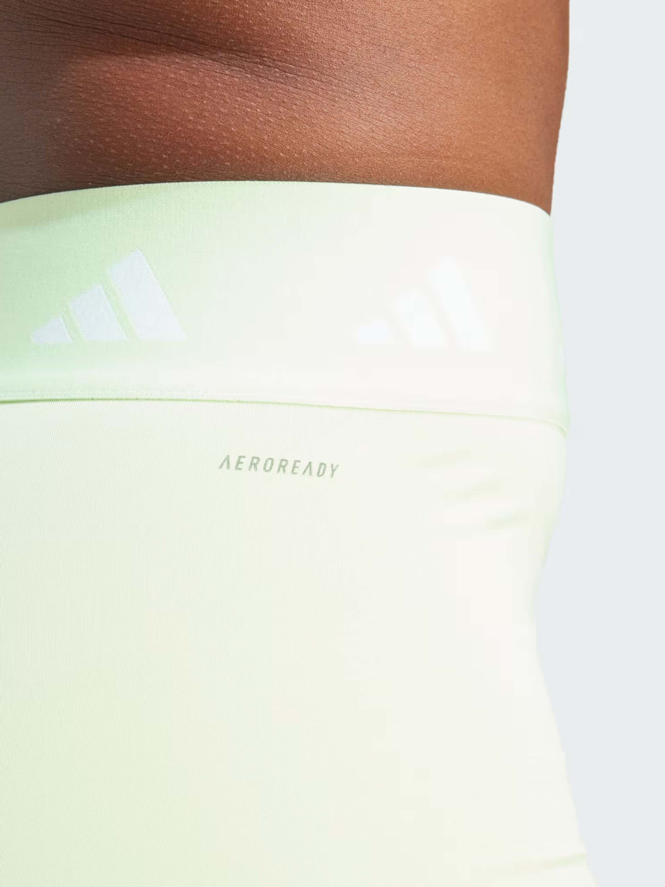 Шорты спортивные Adidas TECHFIT PERFORMANCE модель IU1854 Шорты спортивные Adidas TECHFIT PERFORMANCE модель IU1854 Фото