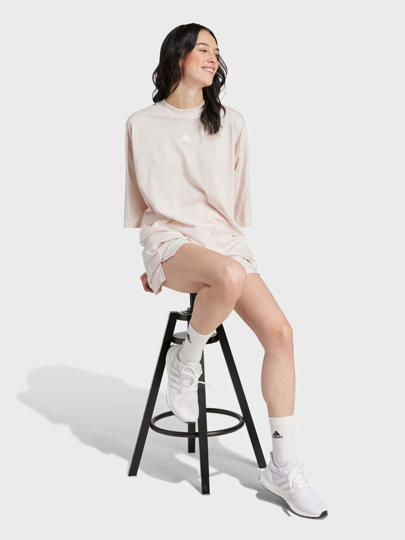 Футболка Adidas Embroidered Loose модель IW8749 Фото