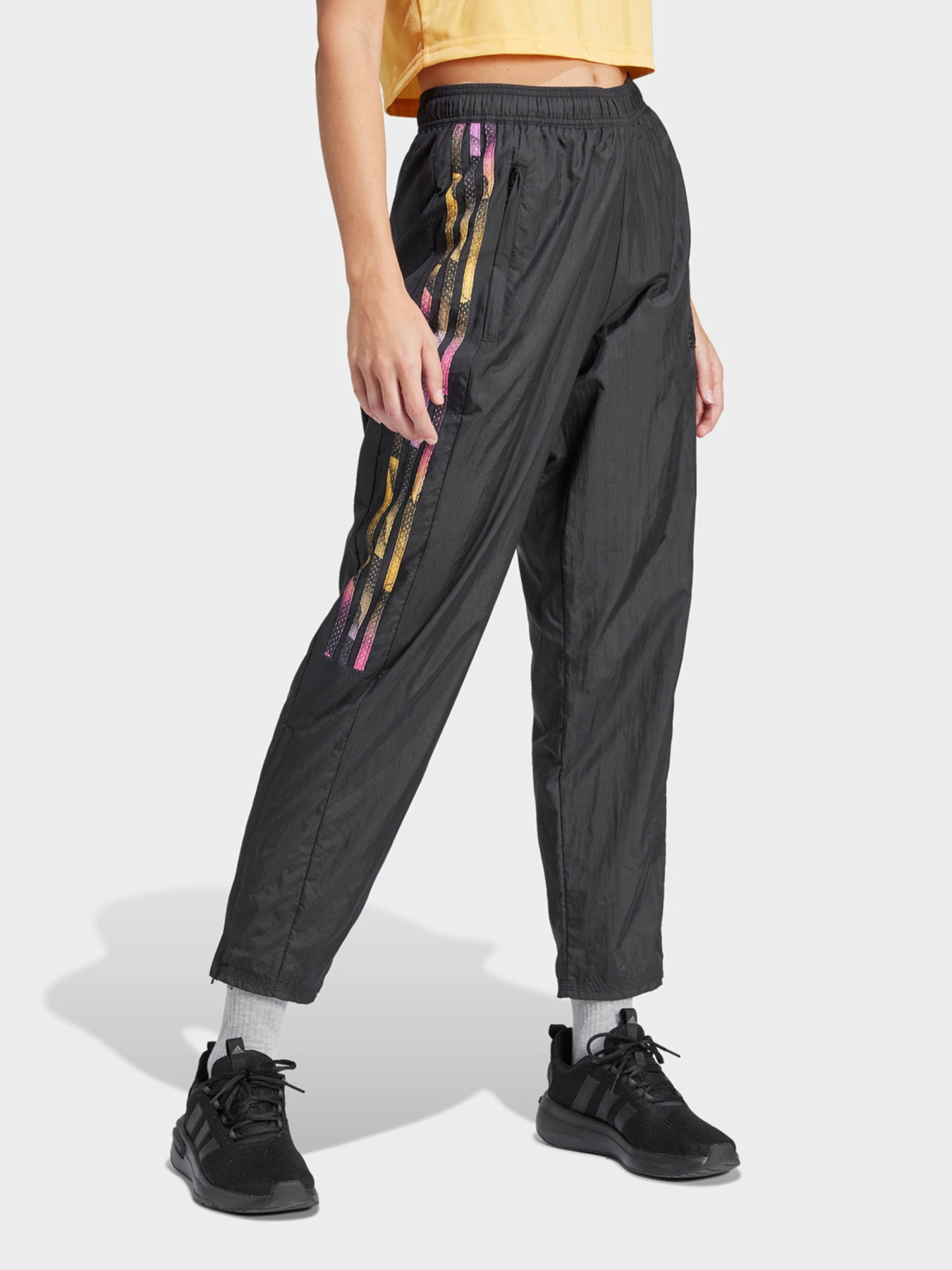 Штаны спортивные Adidas Tiro Cut 3-Stripes Summer Woven модель IQ4817 Фото