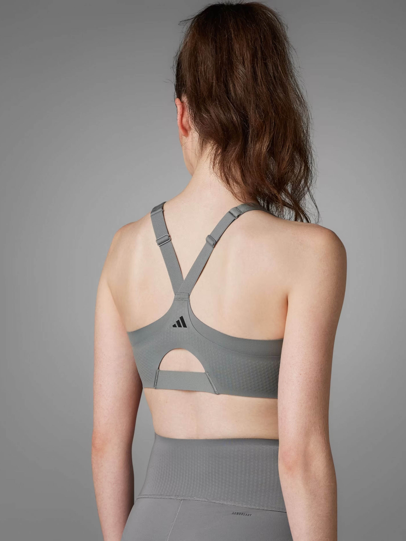 Топ спортивный Adidas TLRD Impact Luxe модель IT6656 Фото