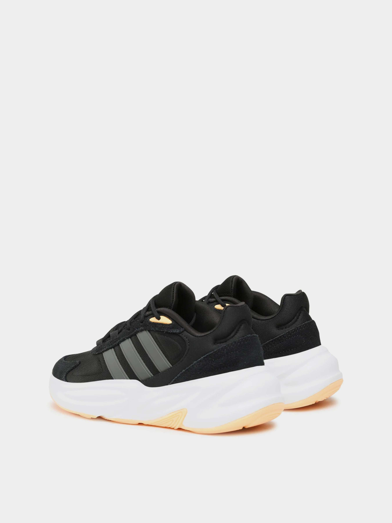 Кросівки Adidas Ozelle Модель IG9796 Фото