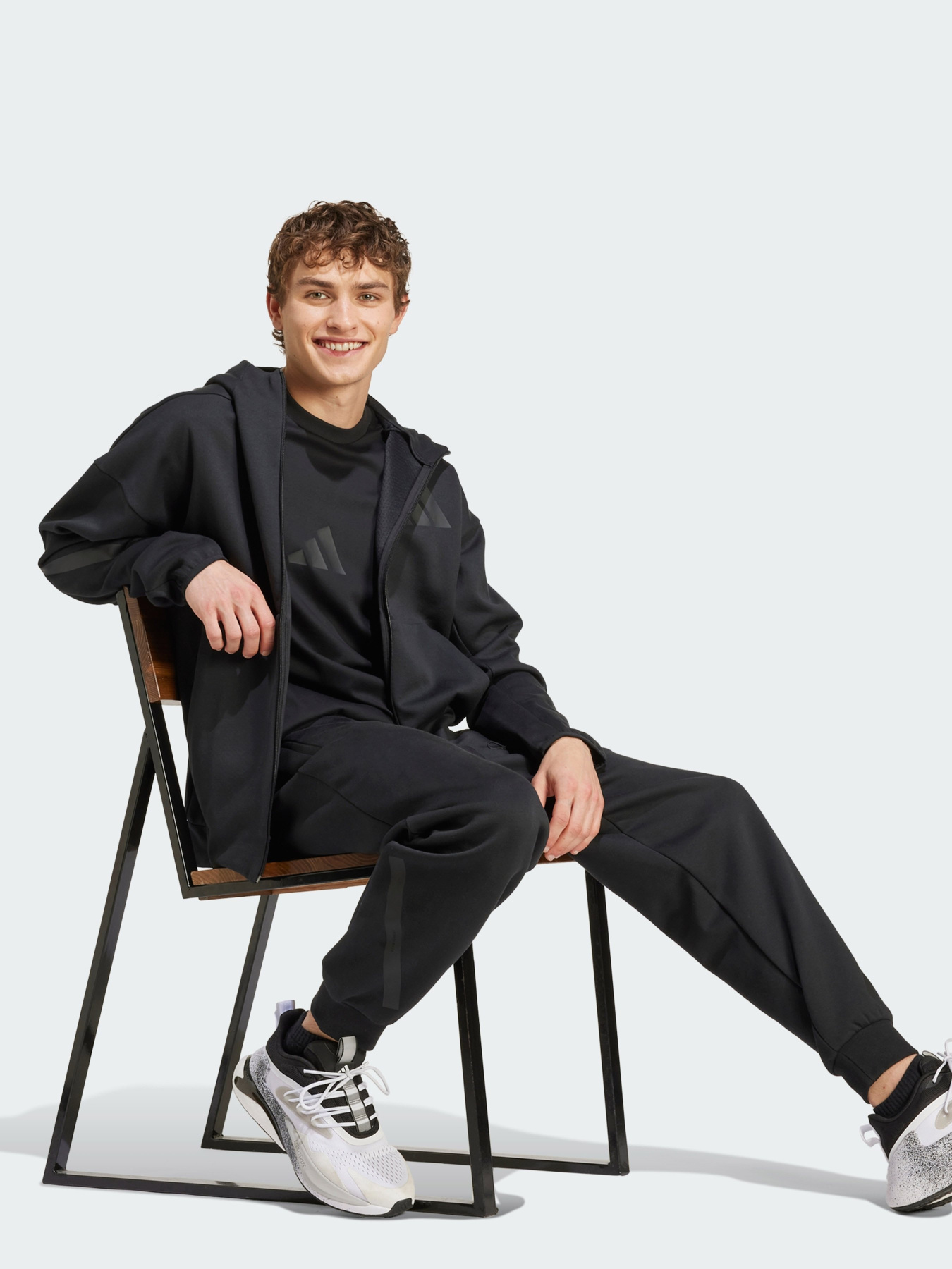 Спортивная кофта Adidas Z.N.E. FULL-ZIP SPORTSWEAR модель JE7538 Спортивная кофта Adidas Z.N.E. FULL-ZIP SPORTSWEAR модель JE7538 Фото