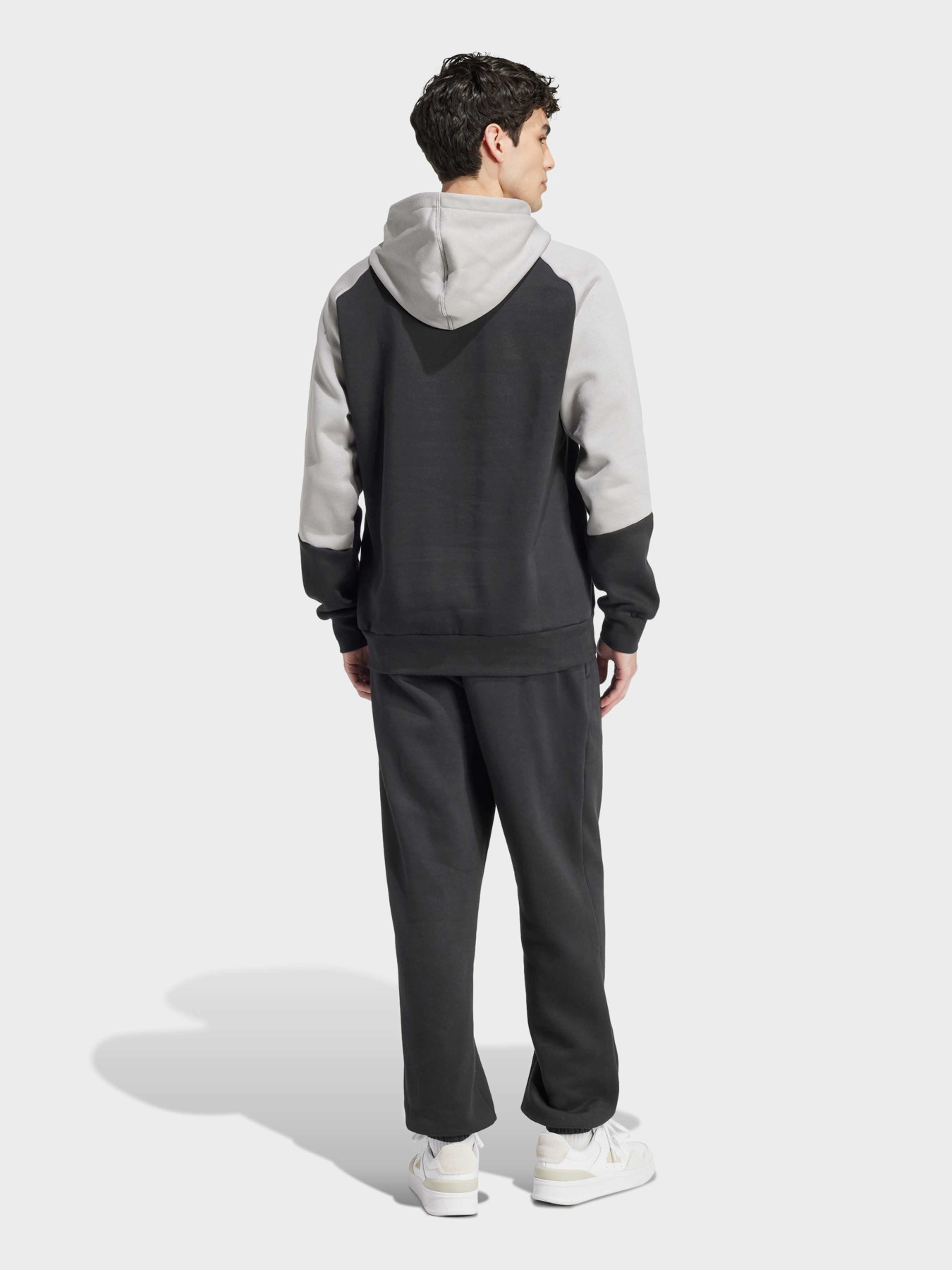 Спортивний костюм Adidas Sportswear Fleece Colorblock модель IY0300 Фото