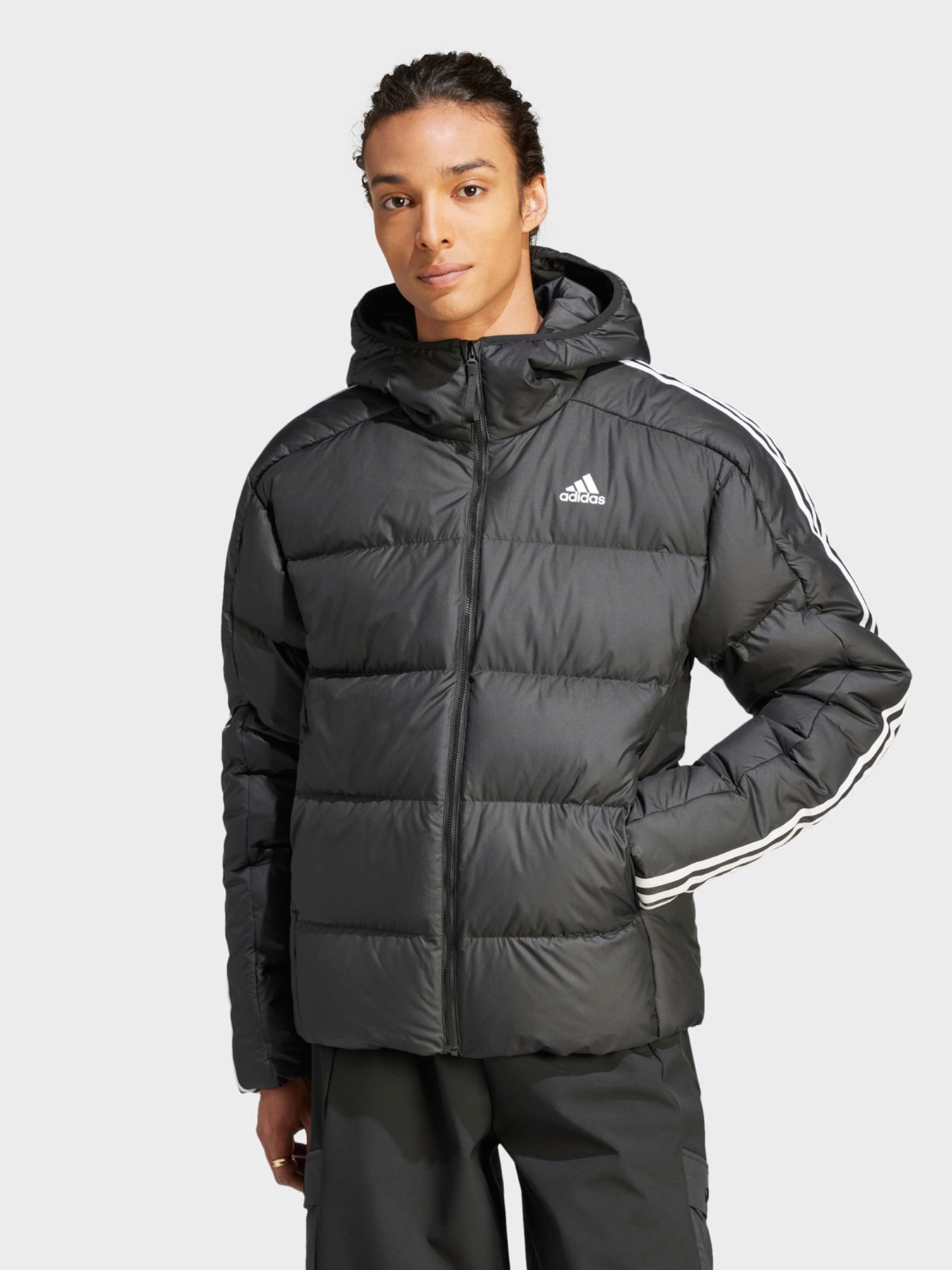 Зимова куртка Adidas Essentials Midweight Down Hooded модель HZ4429 Фото