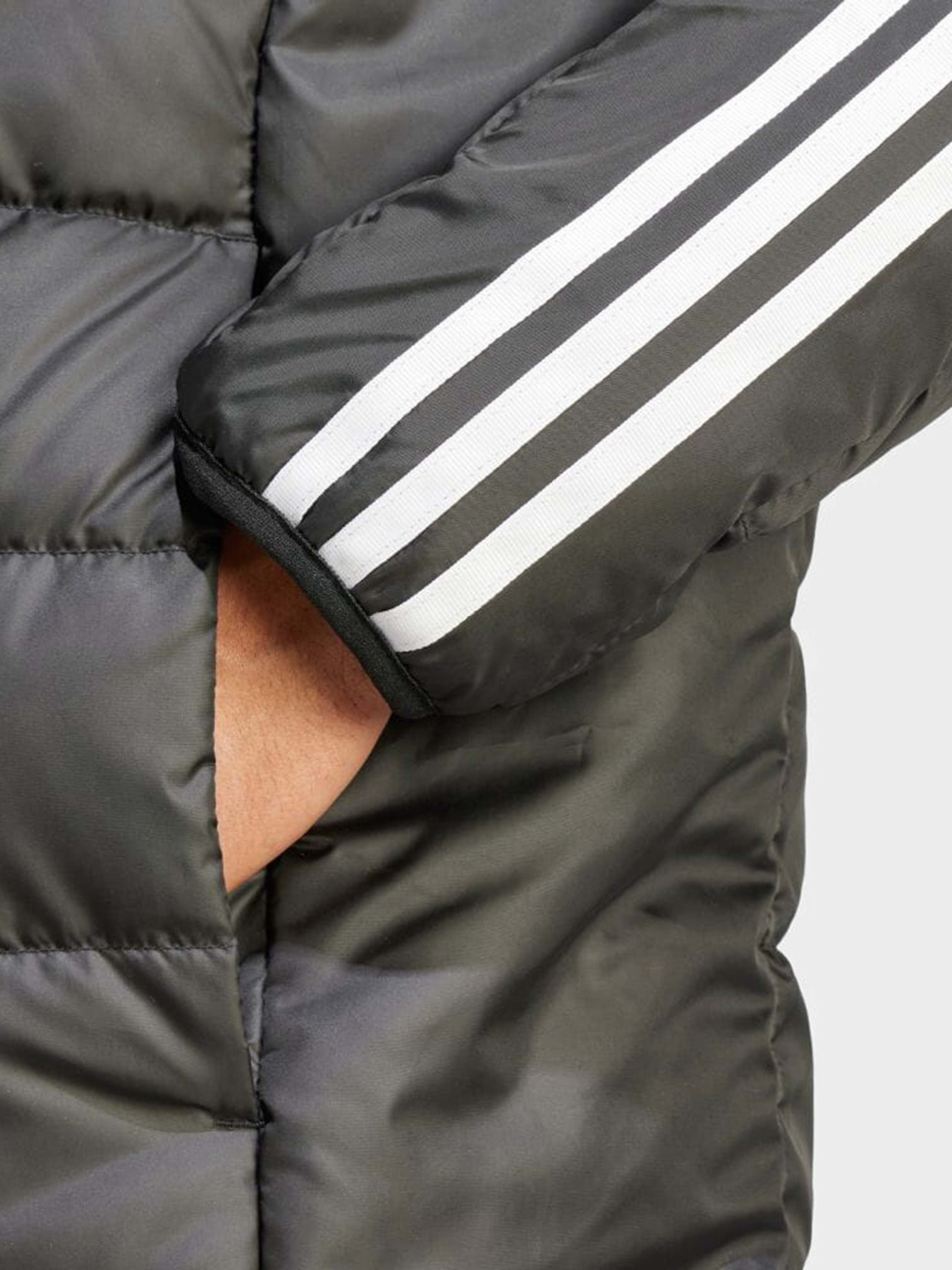 Зимова куртка Adidas ESSENTIALS 3-STRIPES модель HZ8522 Фото