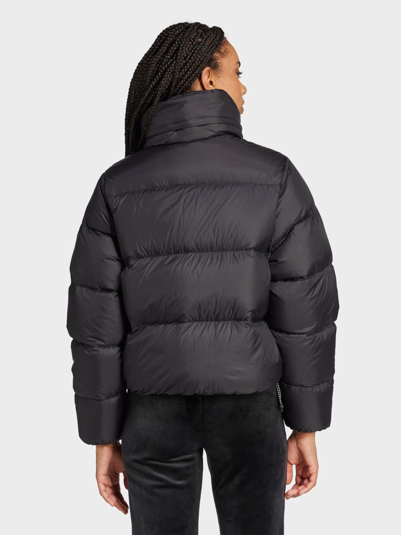 Демісезонна куртка Adidas Originals Regen Down Puff модель IW8368 Фото