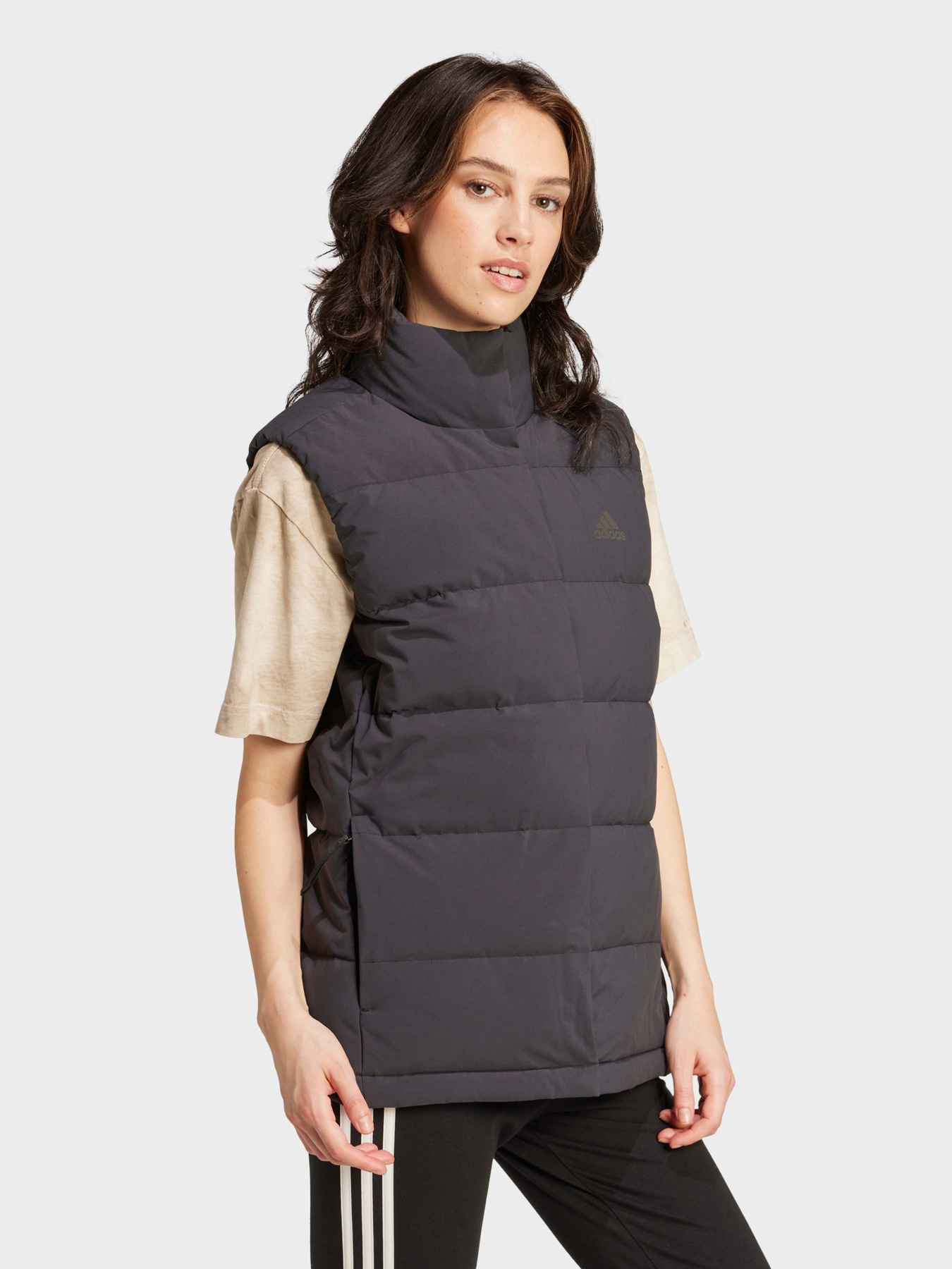 Жилет с утеплителем Adidas Helionic Sportswear модель IX8868 Фото