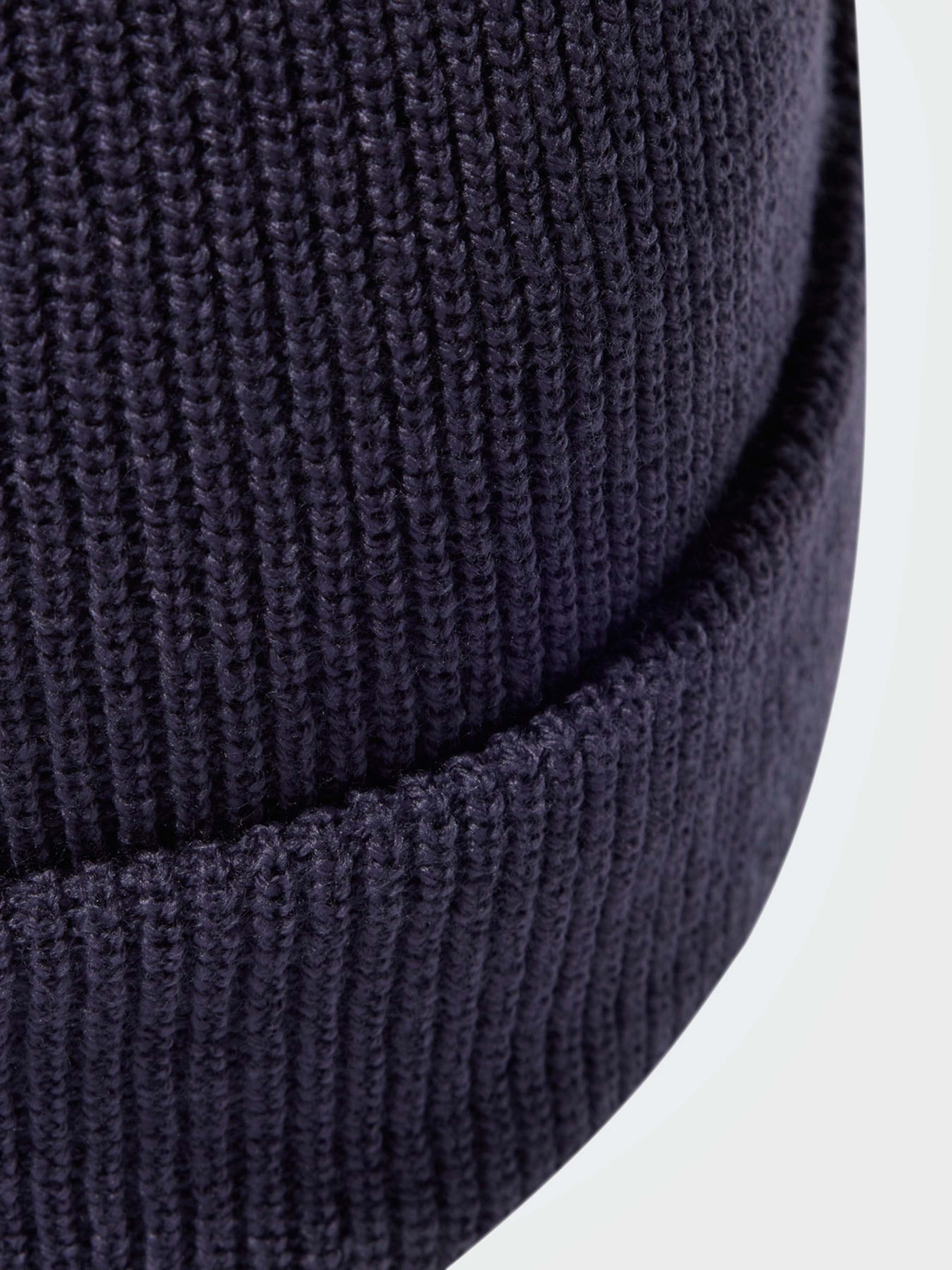 Шапка Adidas ESSENTIALS CUFFED SPORTSWEAR модель IY5256 Фото