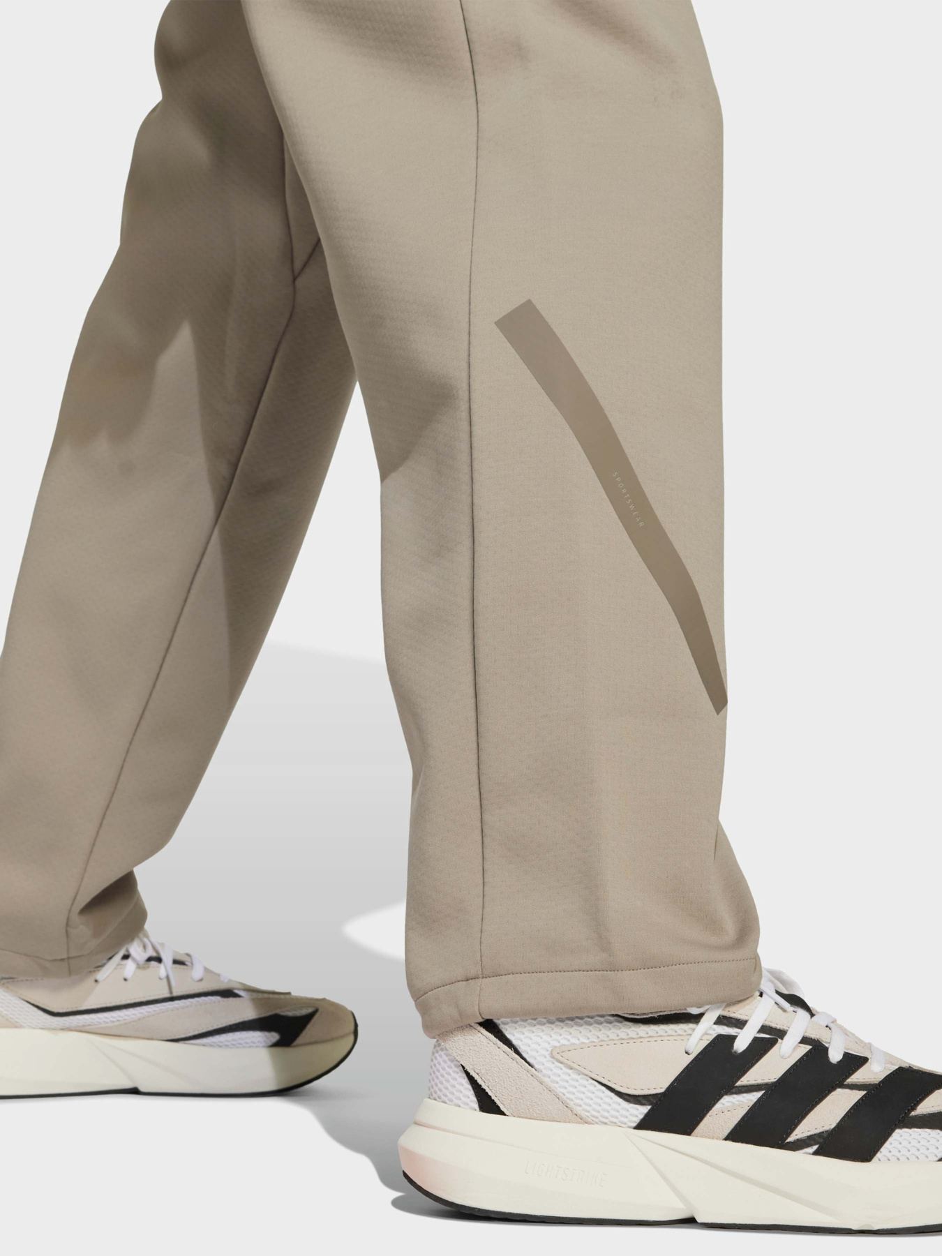 Спортивні штани Adidas Z.N.E. OPEN-HEM SPORTSWEAR модель JC6716 Фото