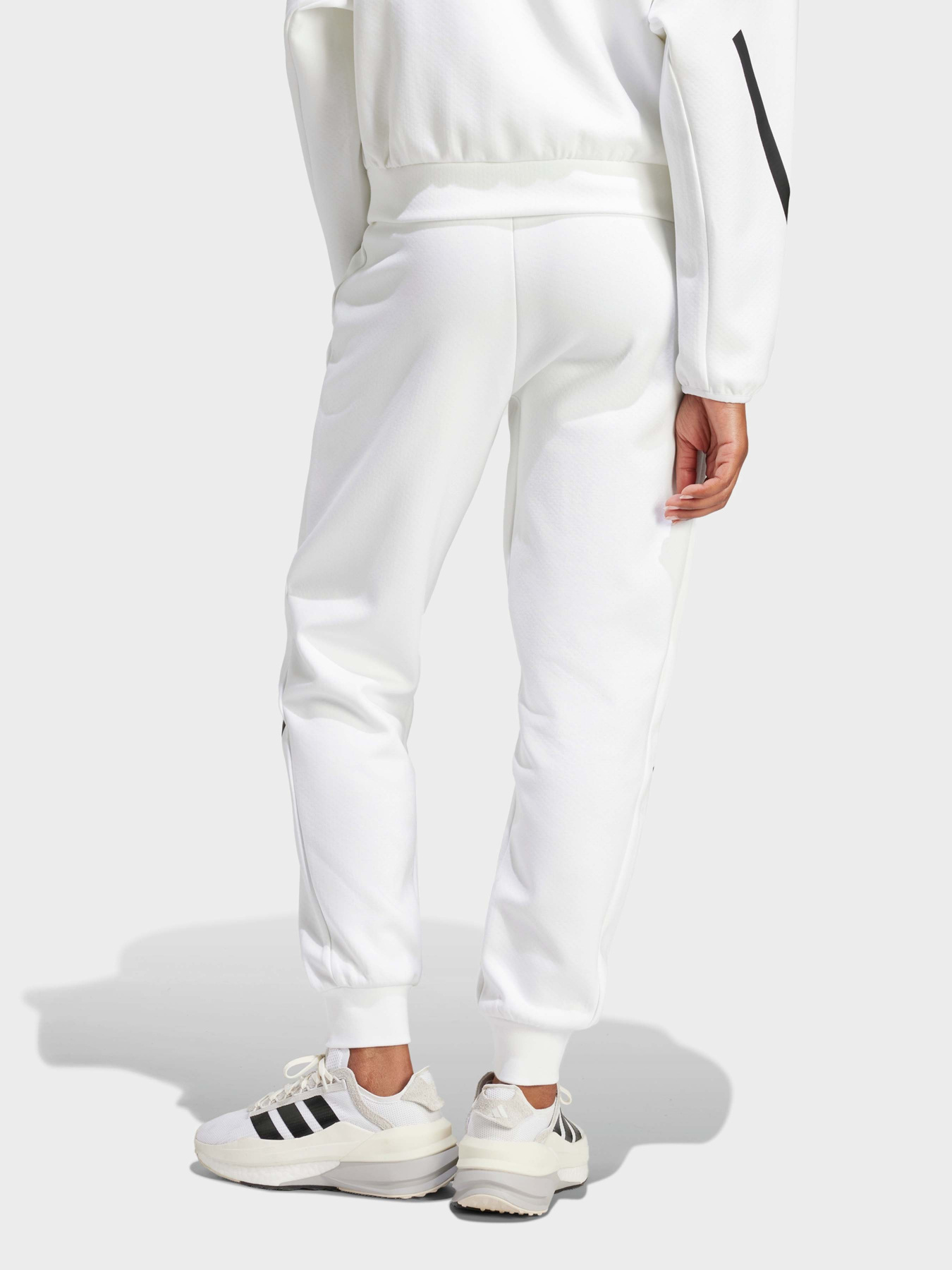 Джоггеры Adidas Z.N.E. SPORTSWEAR модель JE7843 Фото