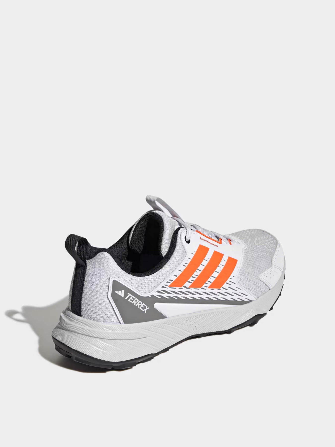 Кросівки для бігу Adidas Tracefinder Trail Running Terrex модель JI4284 Фото