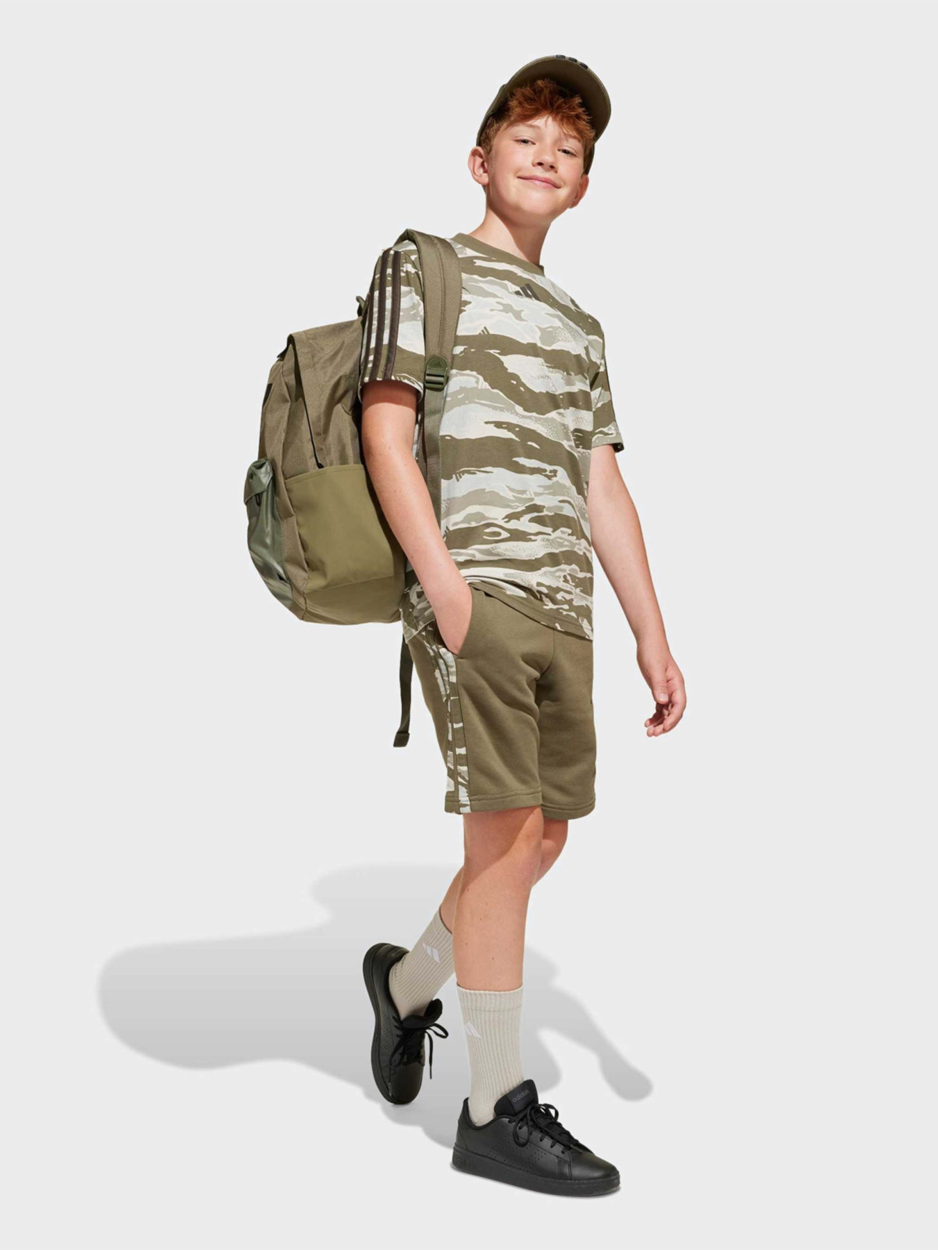 Рюкзак Adidas Classic Back-to-School 3-Stripes 27,5L модель IS7042 Фото