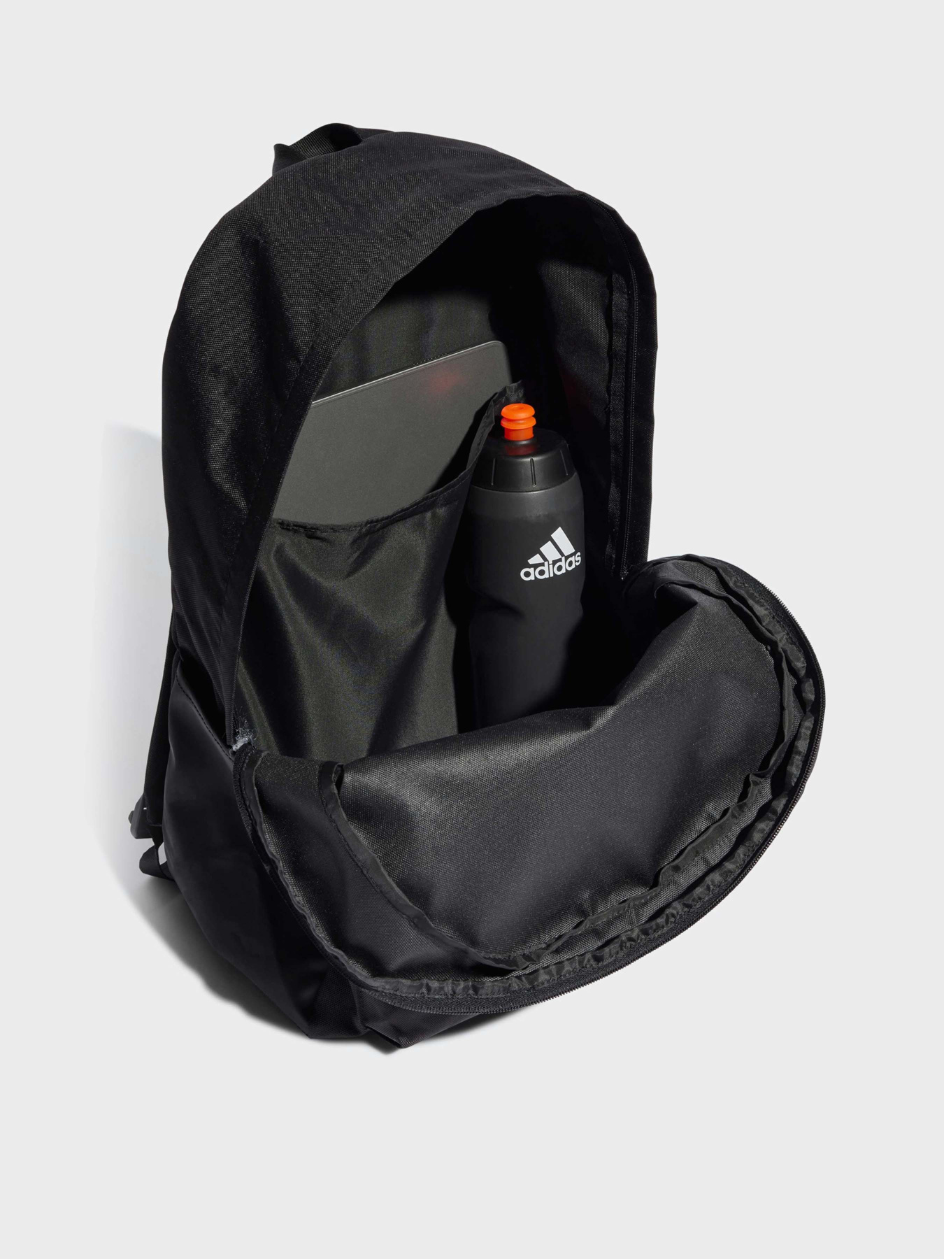 Повсякденний рюкзак Adidas CLASSIC 3 BAR LOGO PERFORMANCE модель JI6953 Повсякденний рюкзак Adidas CLASSIC 3 BAR LOGO PERFORMANCE модель JI6953 Фото