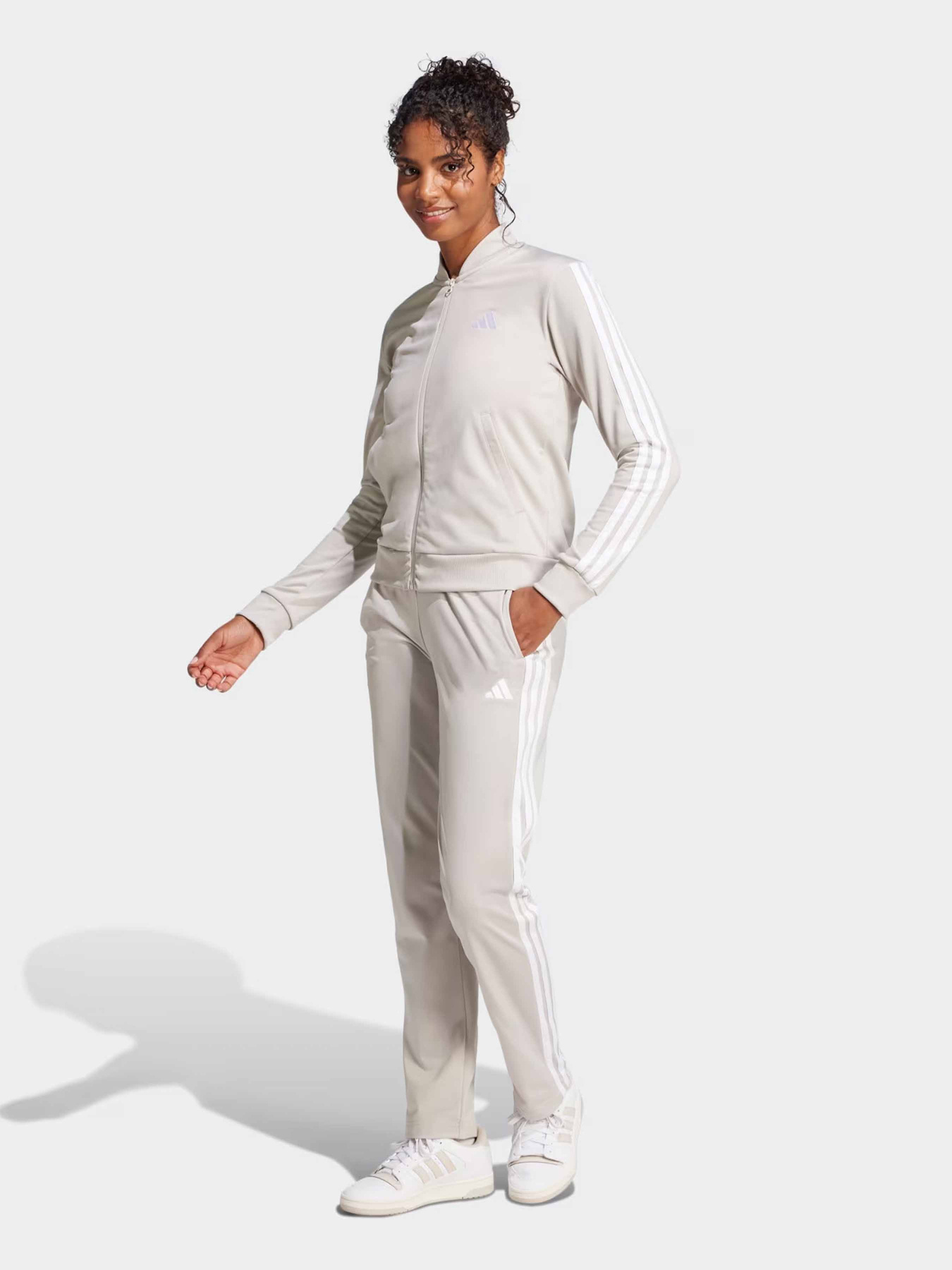 Спортивный костюм Adidas Essentials 3-Stripes модель JD2686 Фото