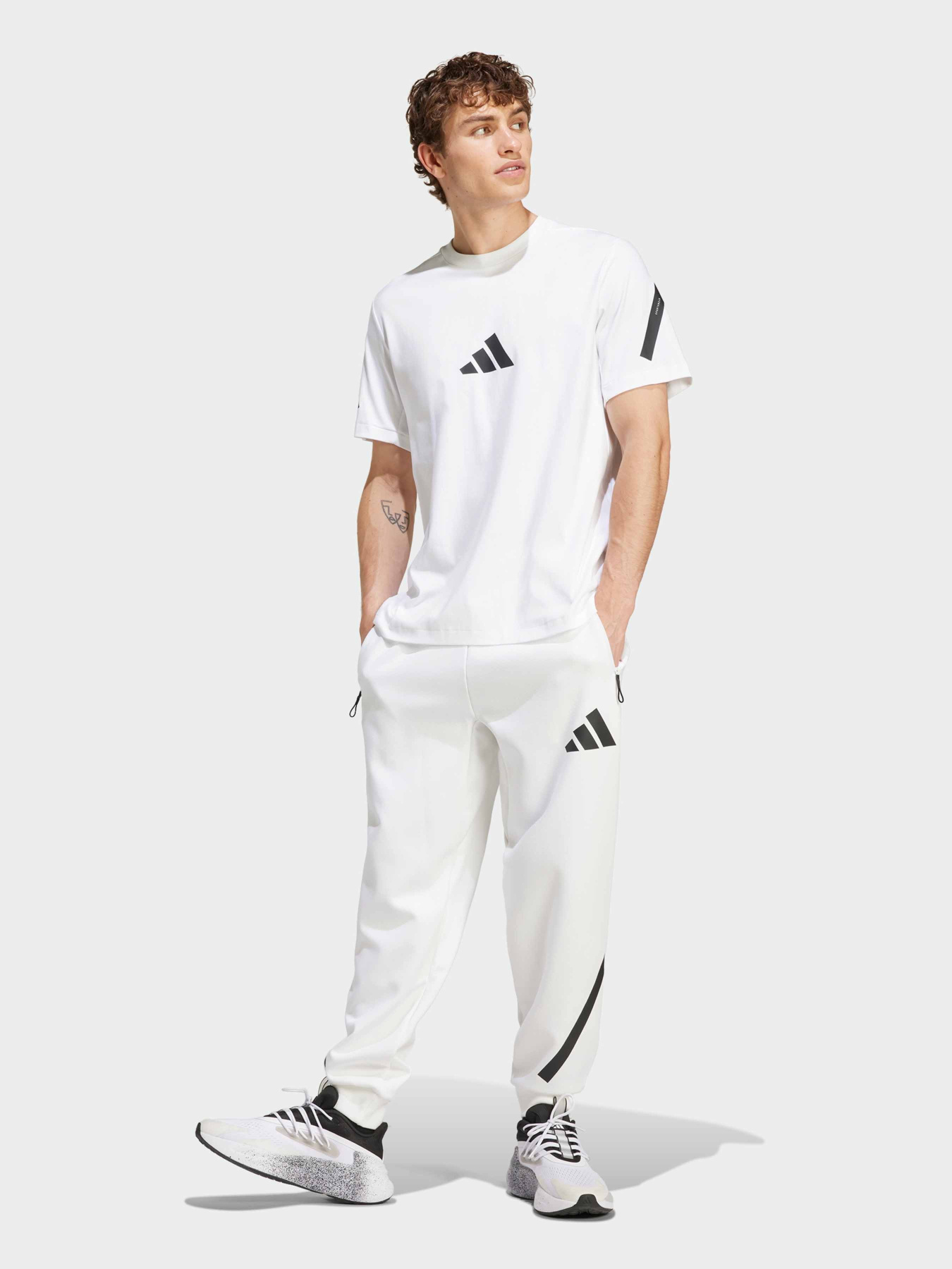 Футболка Adidas Z.N.E. Sportswear Модель JE3078 Фото