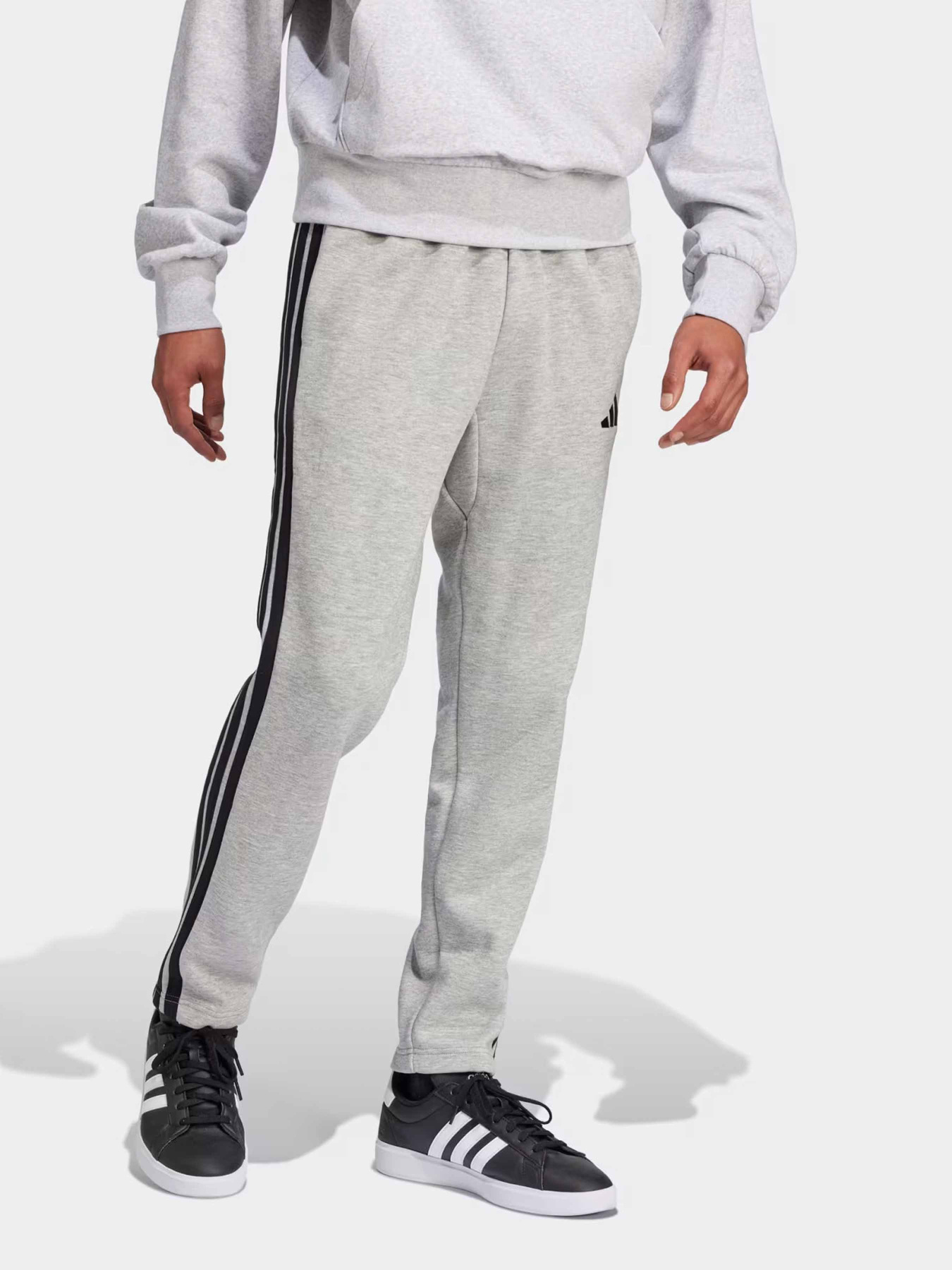 Штаны спортивные Adidas Essentials 3-Stripes модель JE6335 Фото