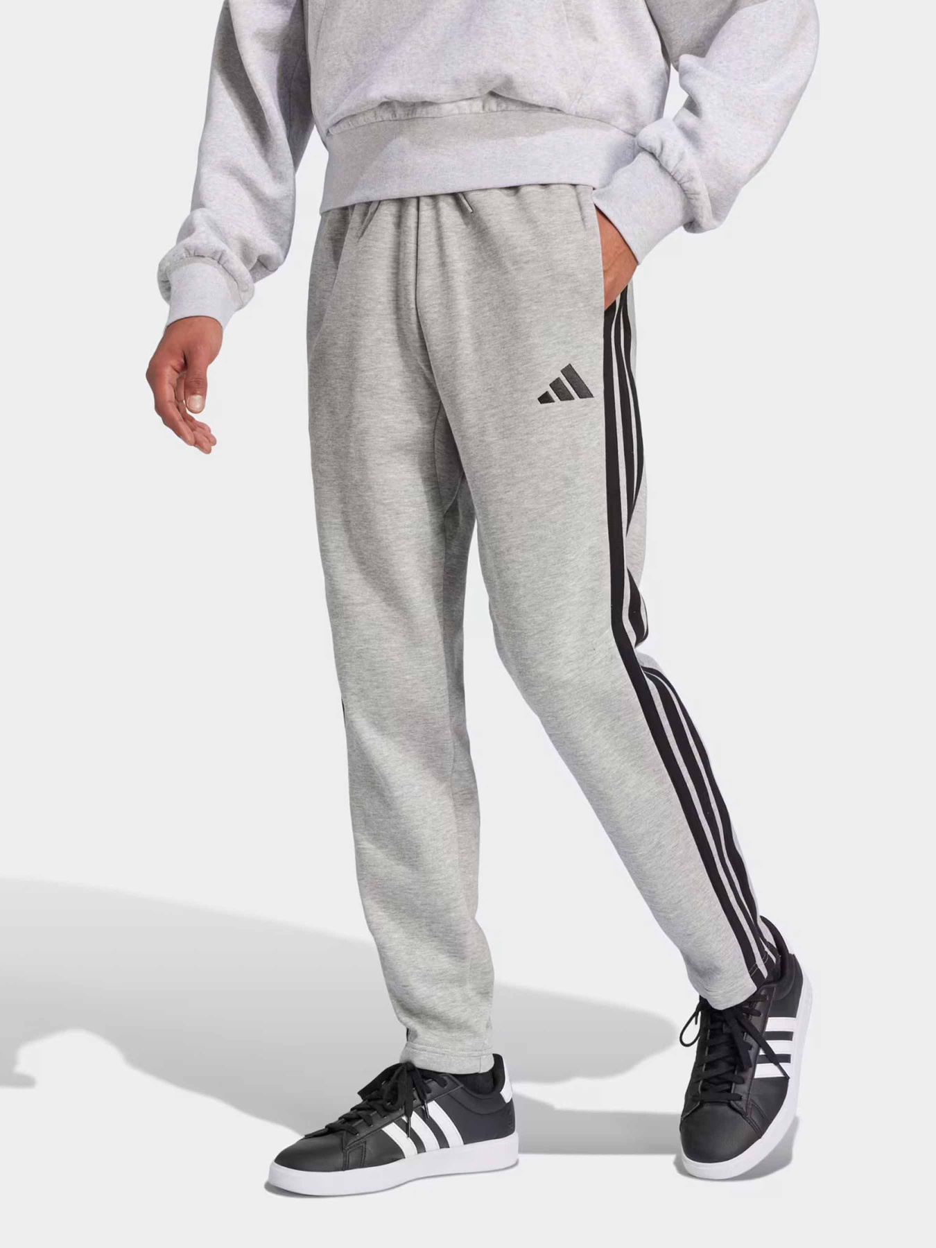 Спортивні штани Adidas ESSENTIALS 3-STRIPES модель JE6335 Фото