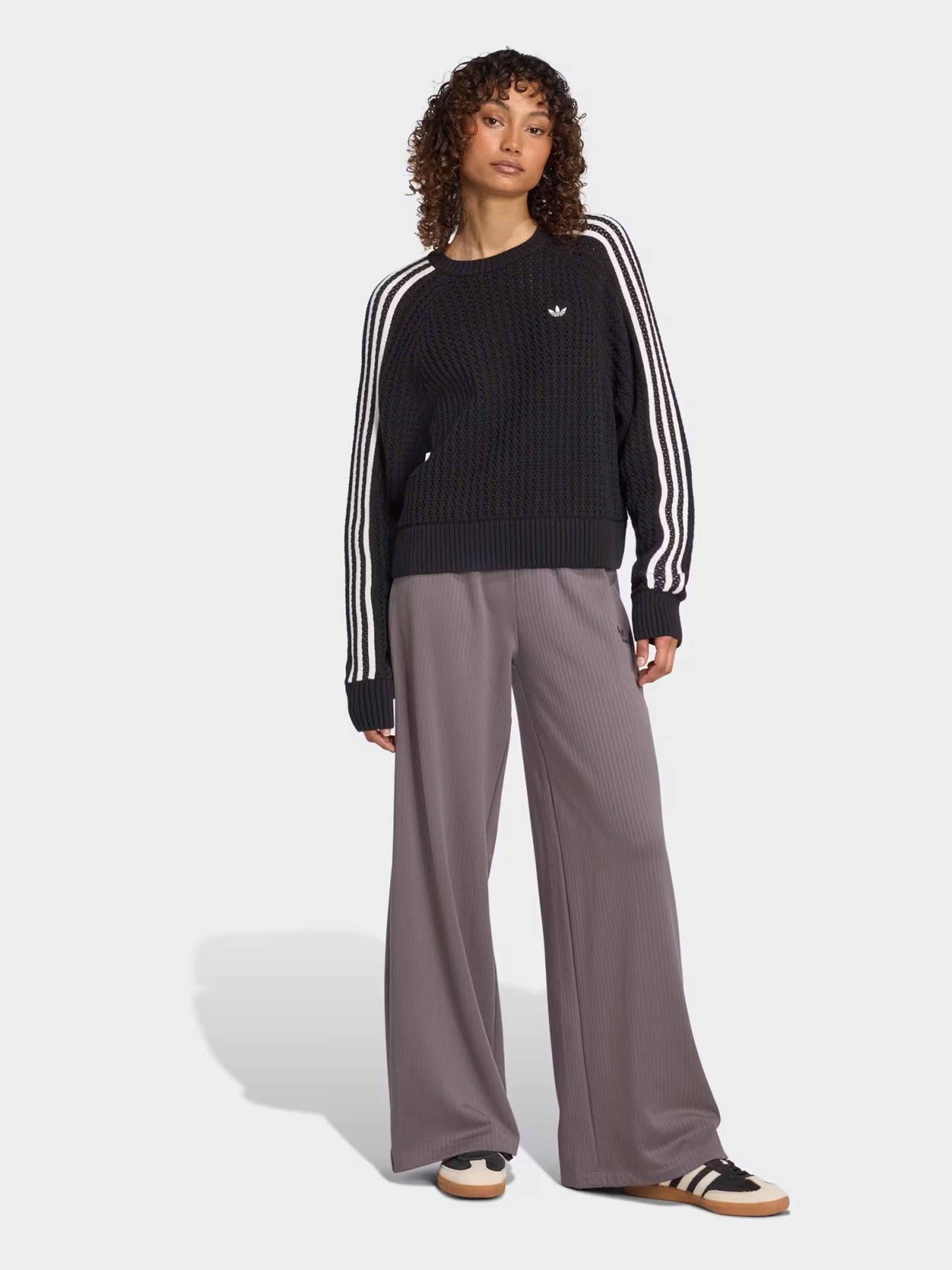 Штаны спортивные Adidas Essentials модель JV7485 Фото