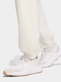 Спортивні штани Adidas SOFT LUX LOOSE PANT модель JV9896 Спортивні штани Adidas SOFT LUX LOOSE PANT модель JV9896 Фото
