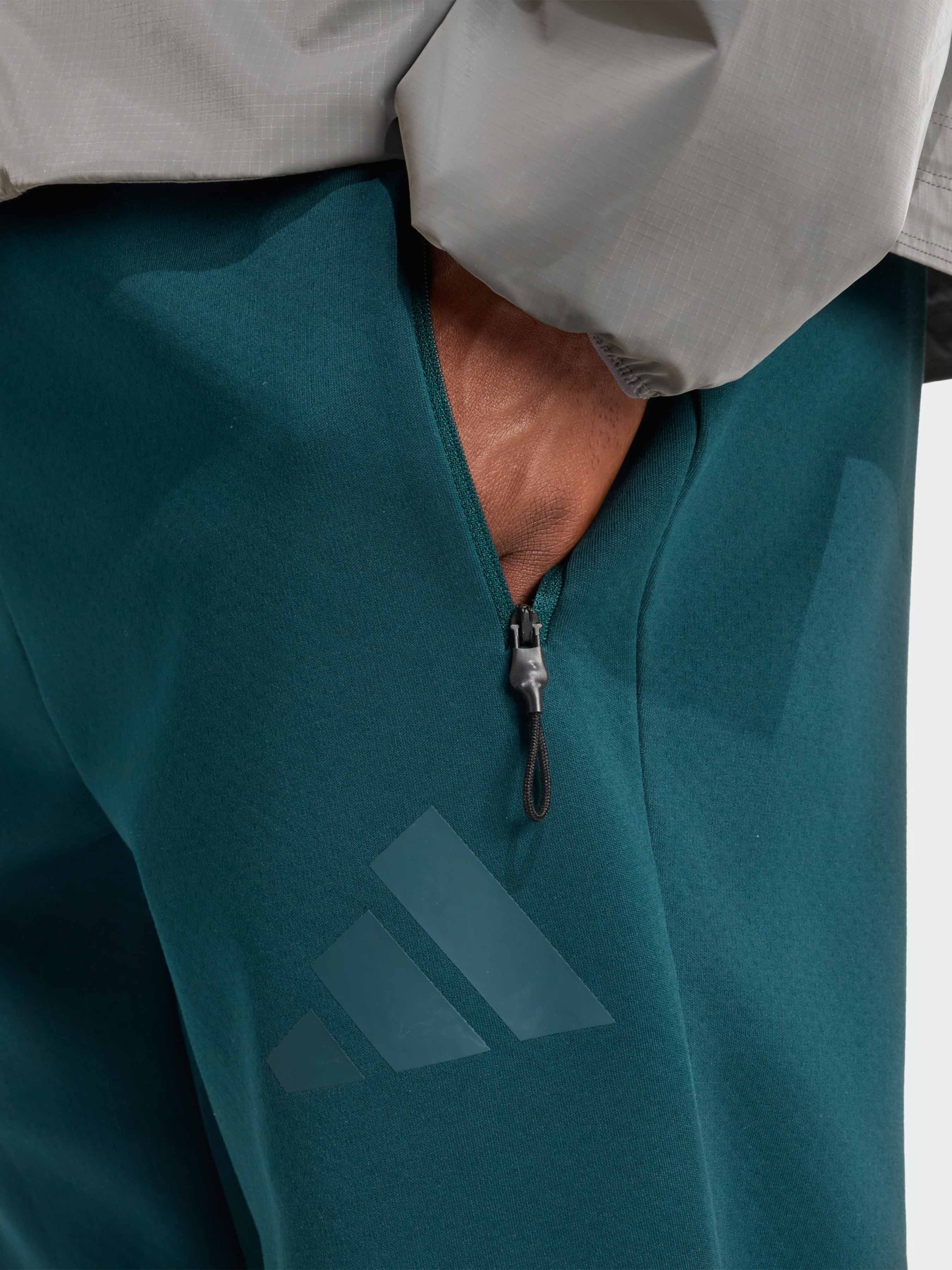 Штаны спортивные Adidas Z.N.E. Sportswear модель JW4724 Фото