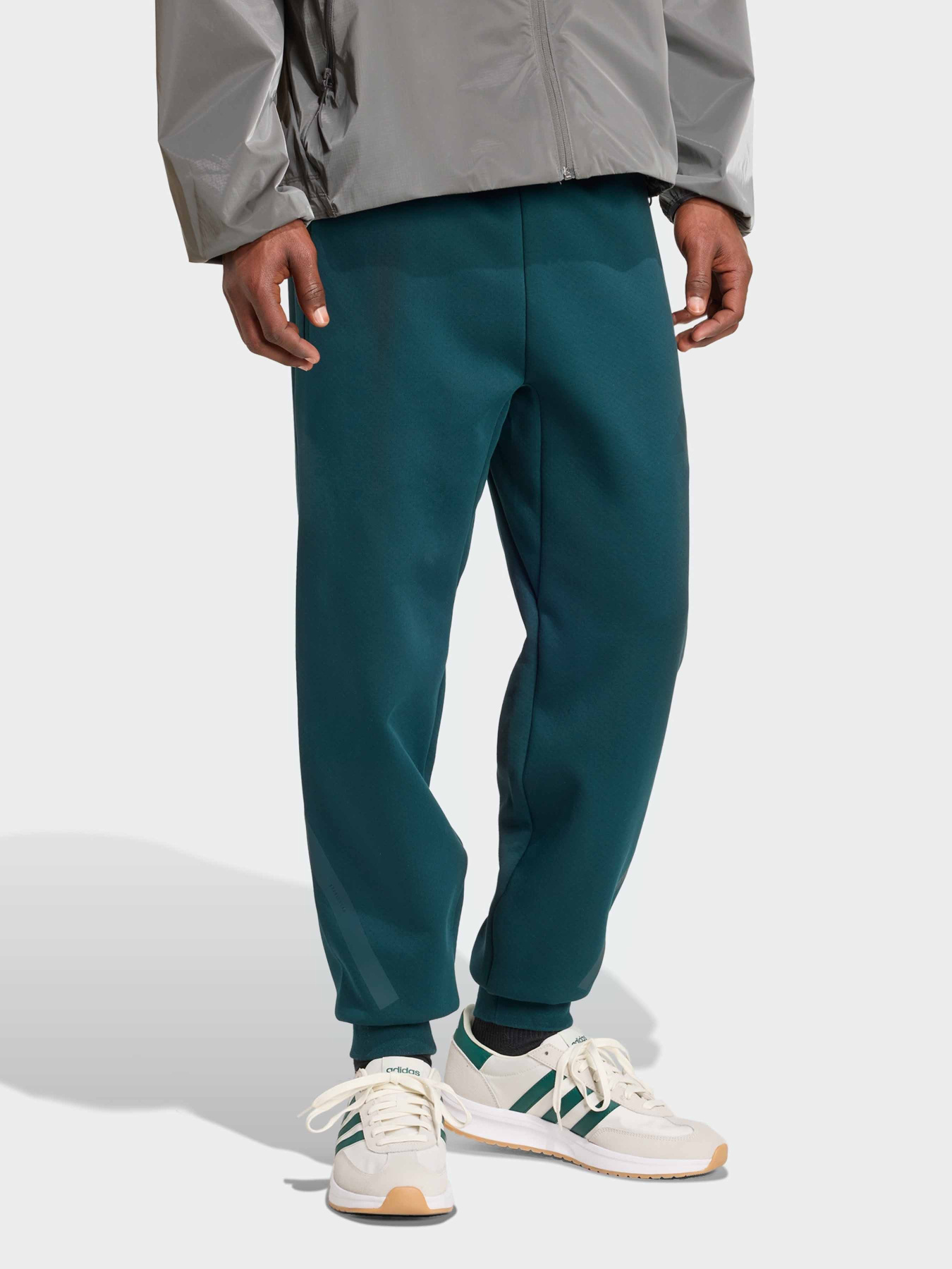 Спортивні штани Adidas Z.N.E. SPORTSWEAR модель JW4724 Спортивні штани Adidas Z.N.E. SPORTSWEAR модель JW4724 Фото