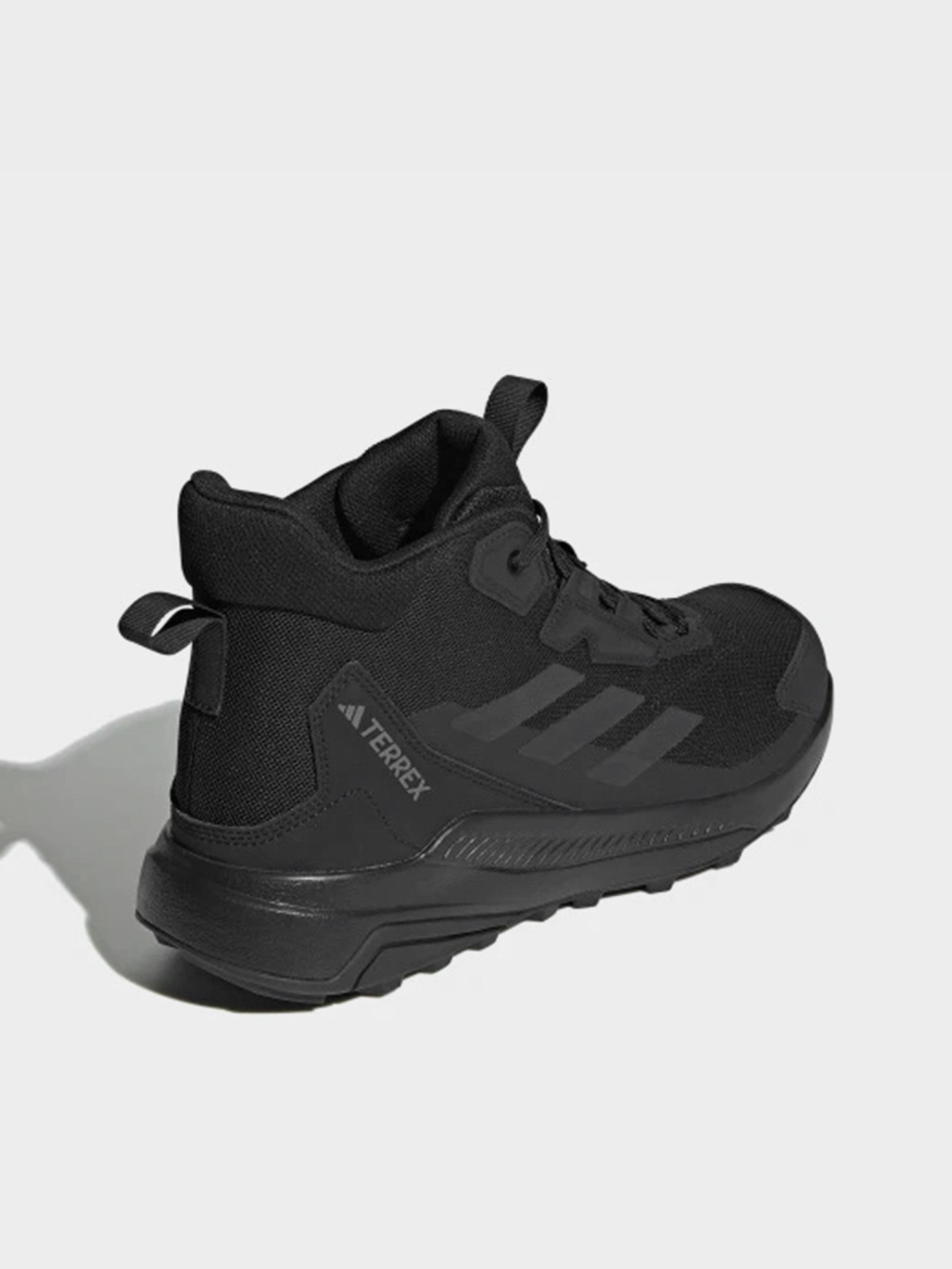 Черевики Adidas Модель IE1473 Фото