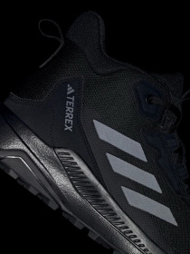 Черевики Adidas Модель IE1473 Фото