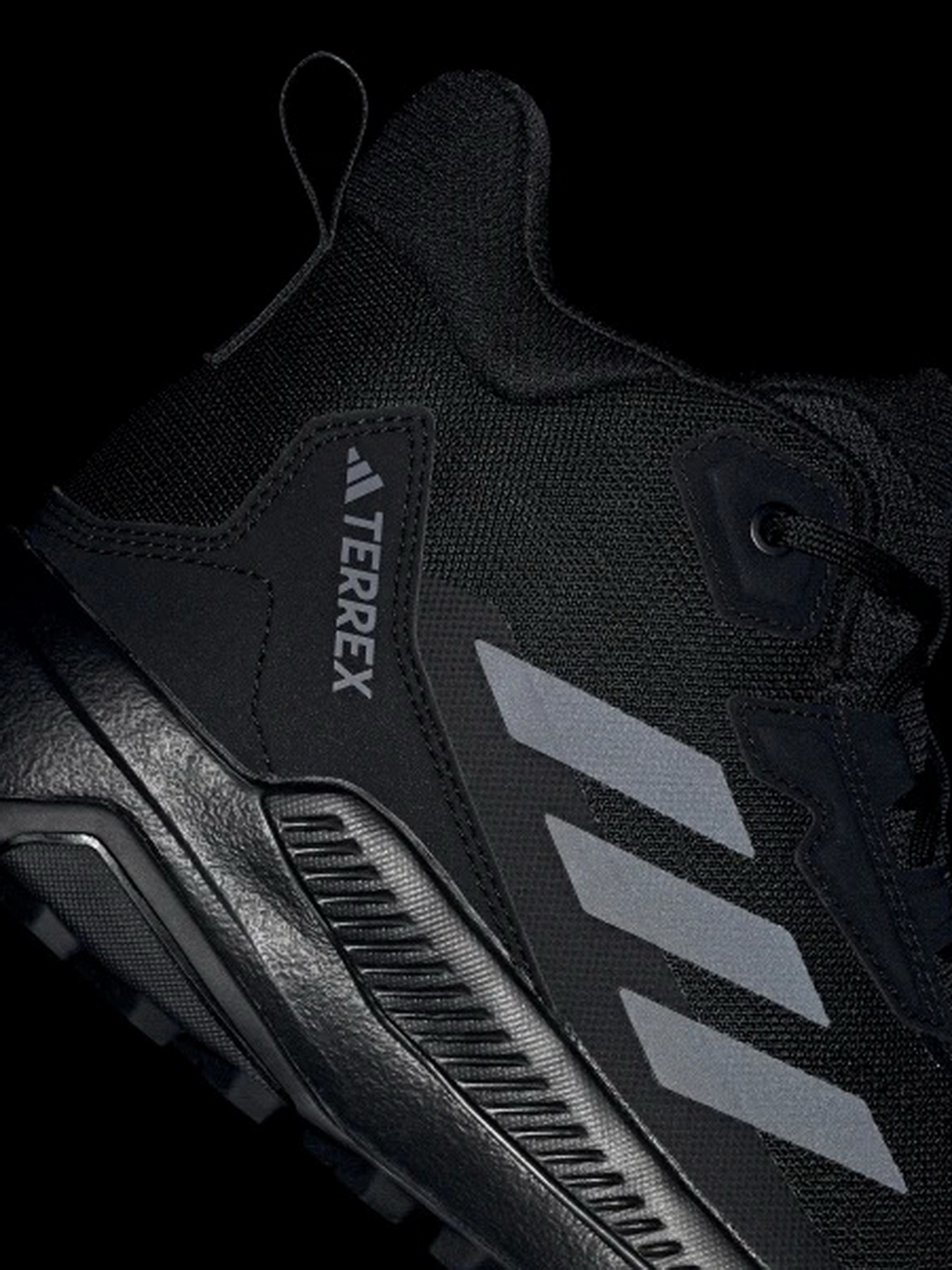 Ботинки Adidas модель IE1475 Фото