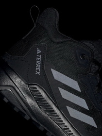 Ботинки аутдор Adidas модель IE1475 Фото