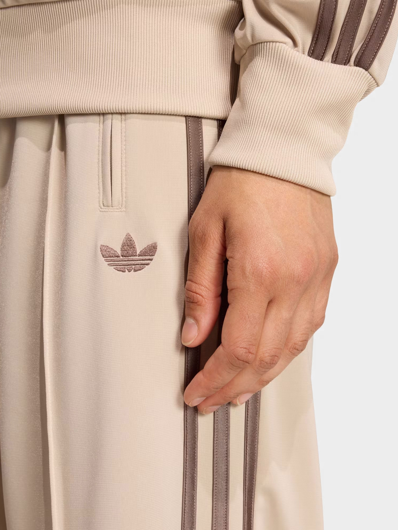 Спортивні штани Adidas FIREBIRD LOOSE TRACK модель KD3660 Фото