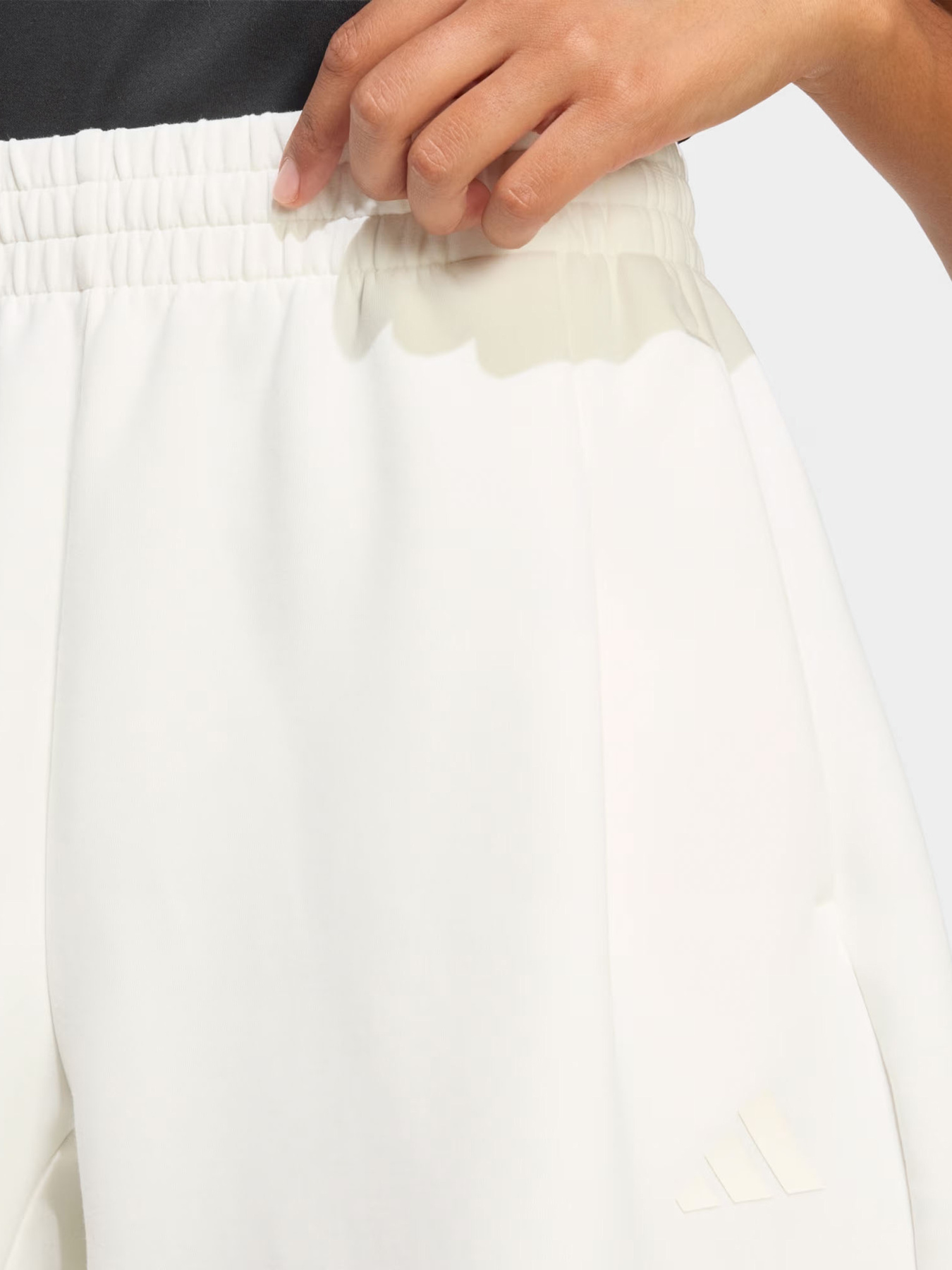 Спортивні шорти Adidas SOFT LUX модель KE8837 Спортивні шорти Adidas SOFT LUX модель KE8837 Фото