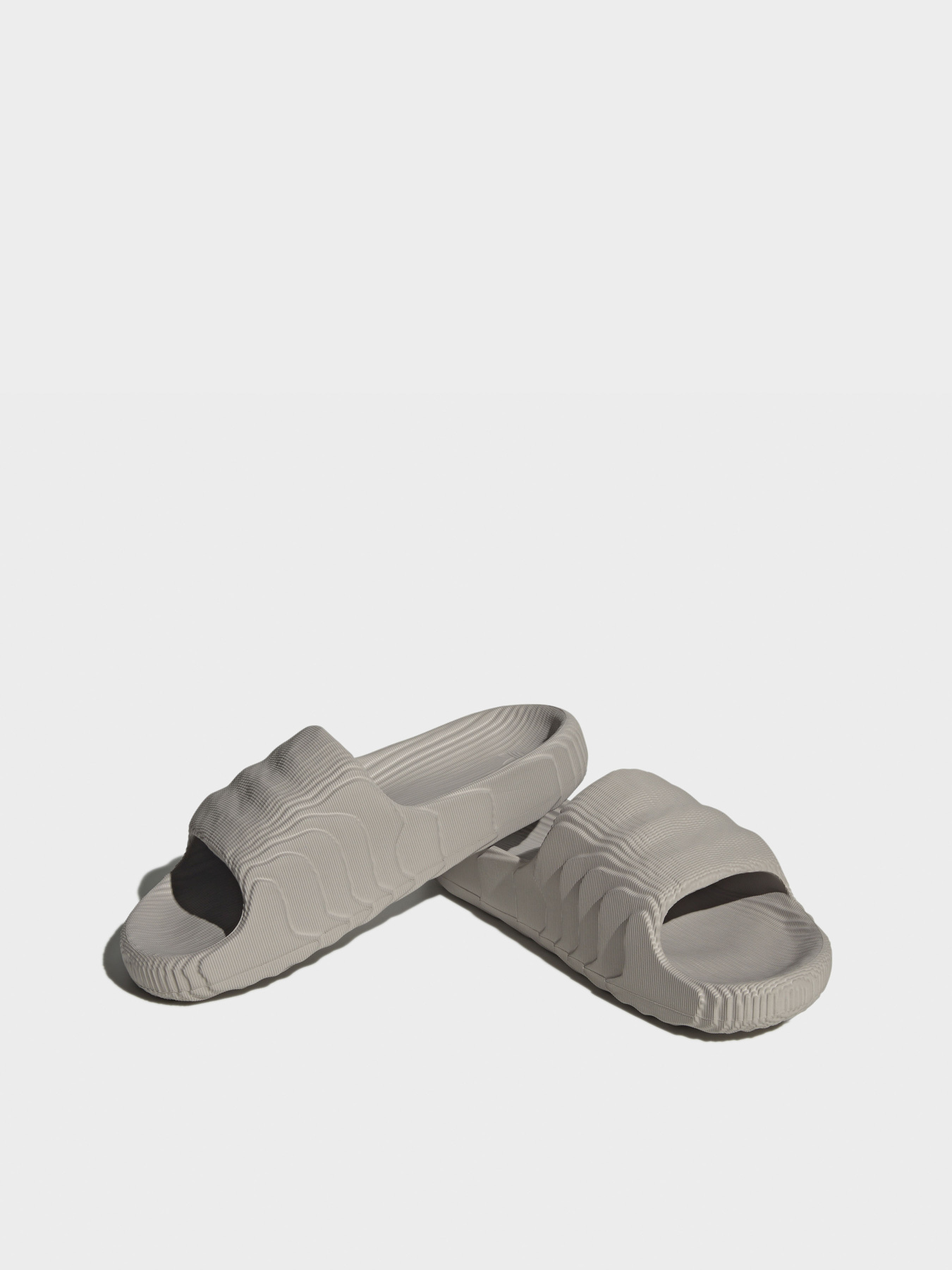 Adidas HQ4670 модель HQ4670 Adidas HQ4670 модель HQ4670 Фото