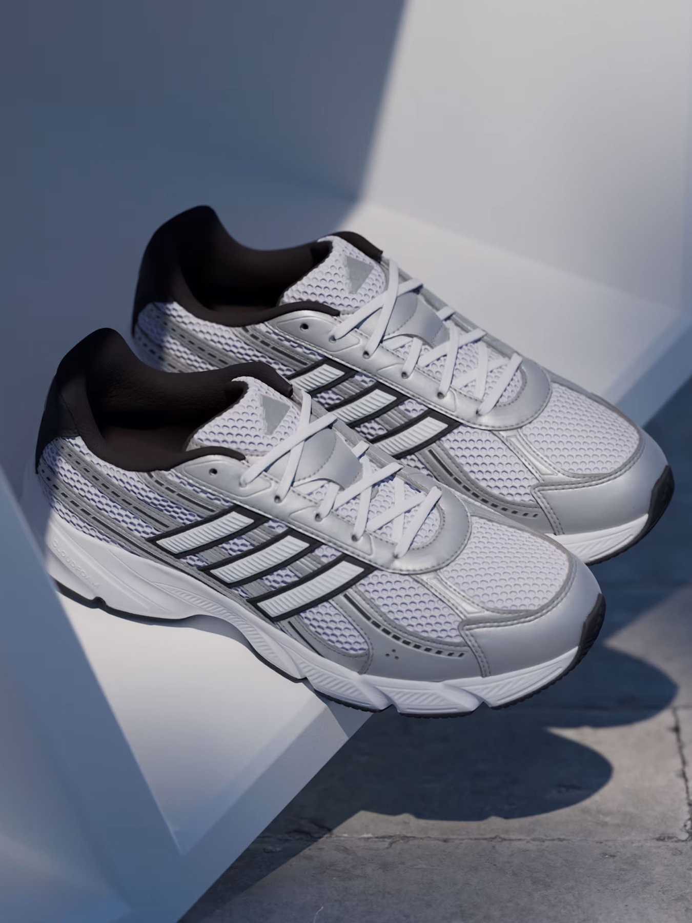 Adidas HQ7282 модель HQ7282 Фото