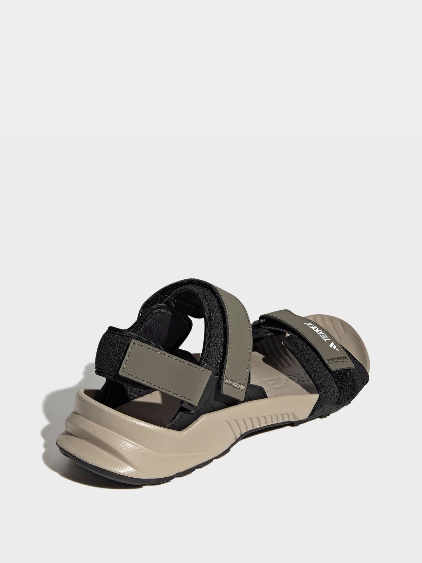 Adidas модель JQ2236 Фото