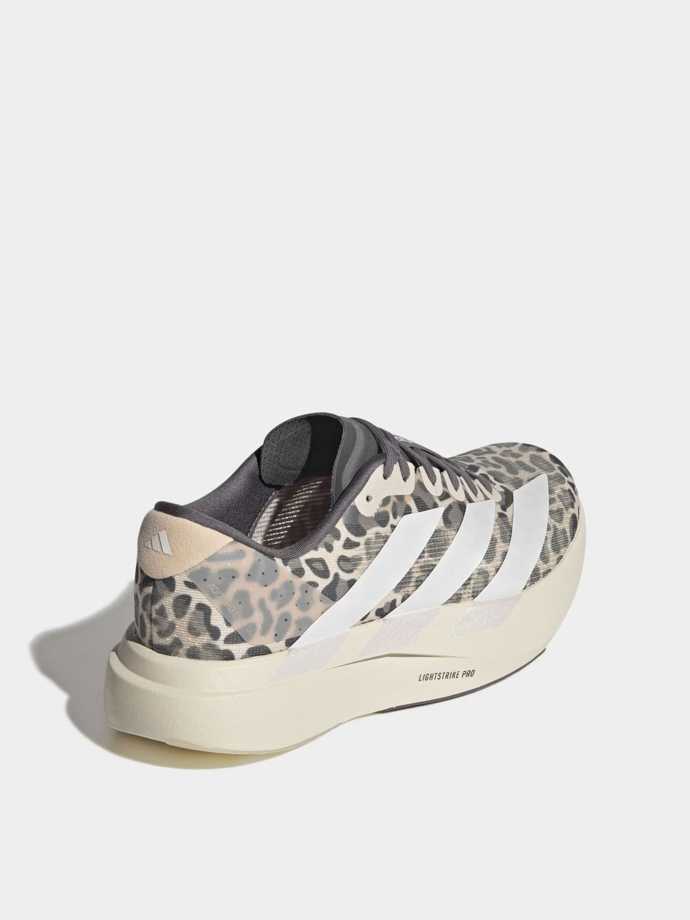 Adidas модель KI3948 Adidas модель KI3948 Фото