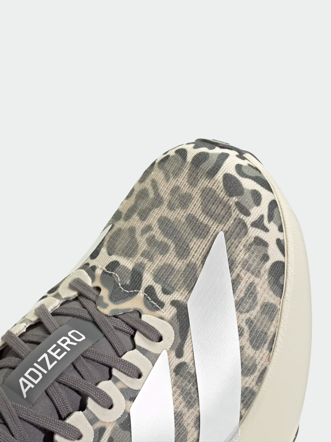 Adidas модель KI3948 Adidas модель KI3948 Фото