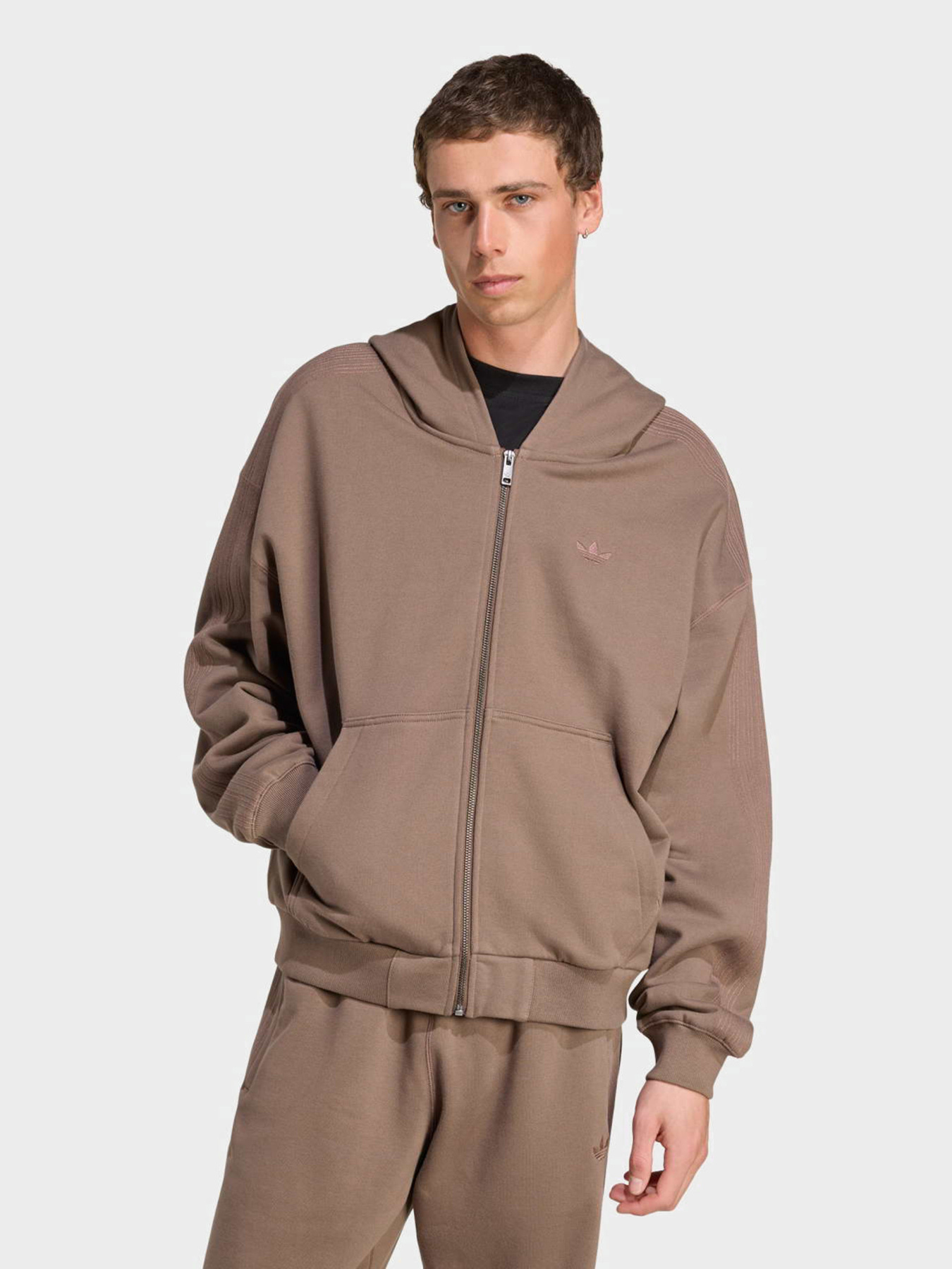 Adidas модель JW1072 Adidas модель JW1072 Фото