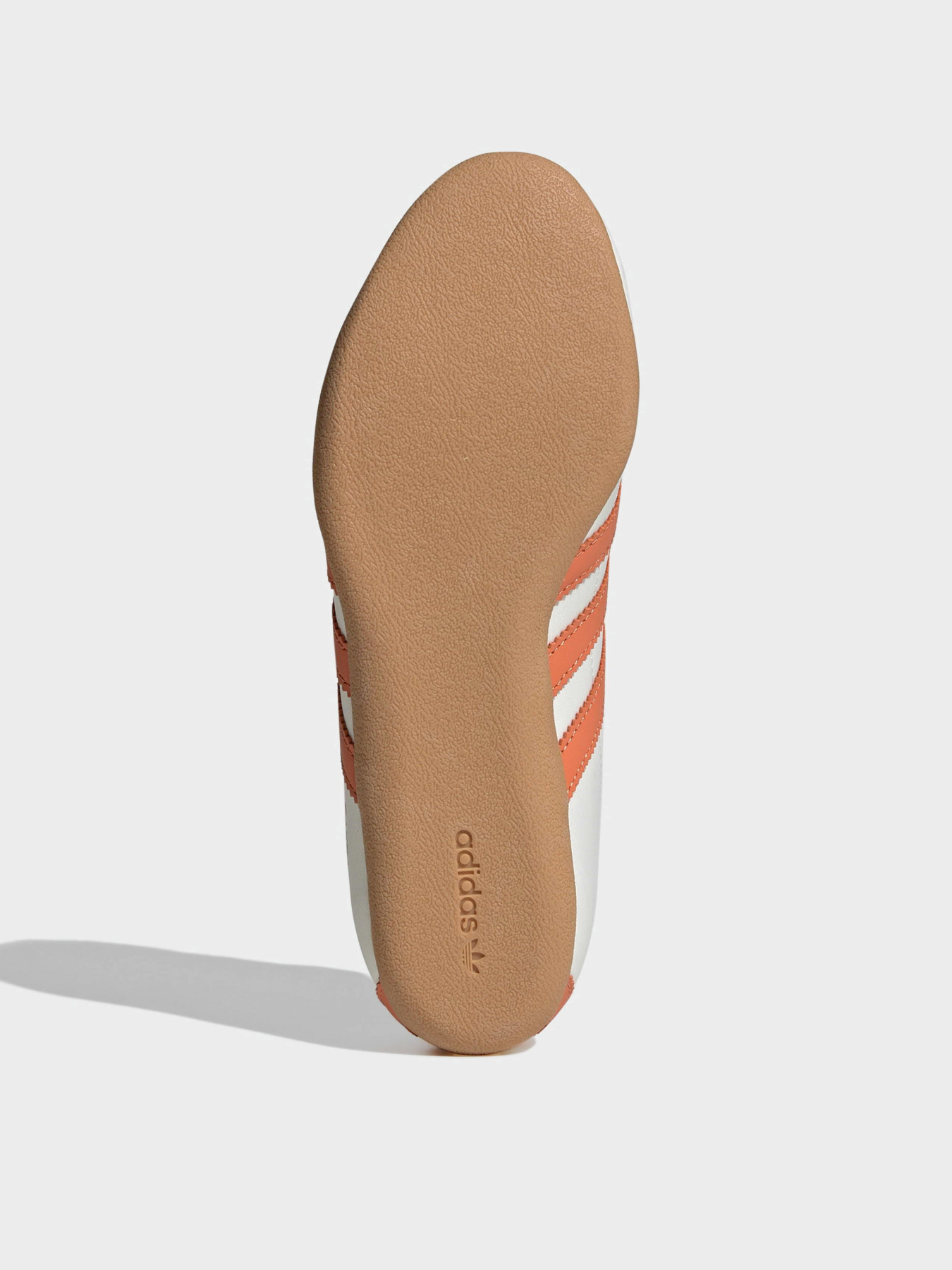 Adidas модель IH3993 Adidas модель IH3993 Фото