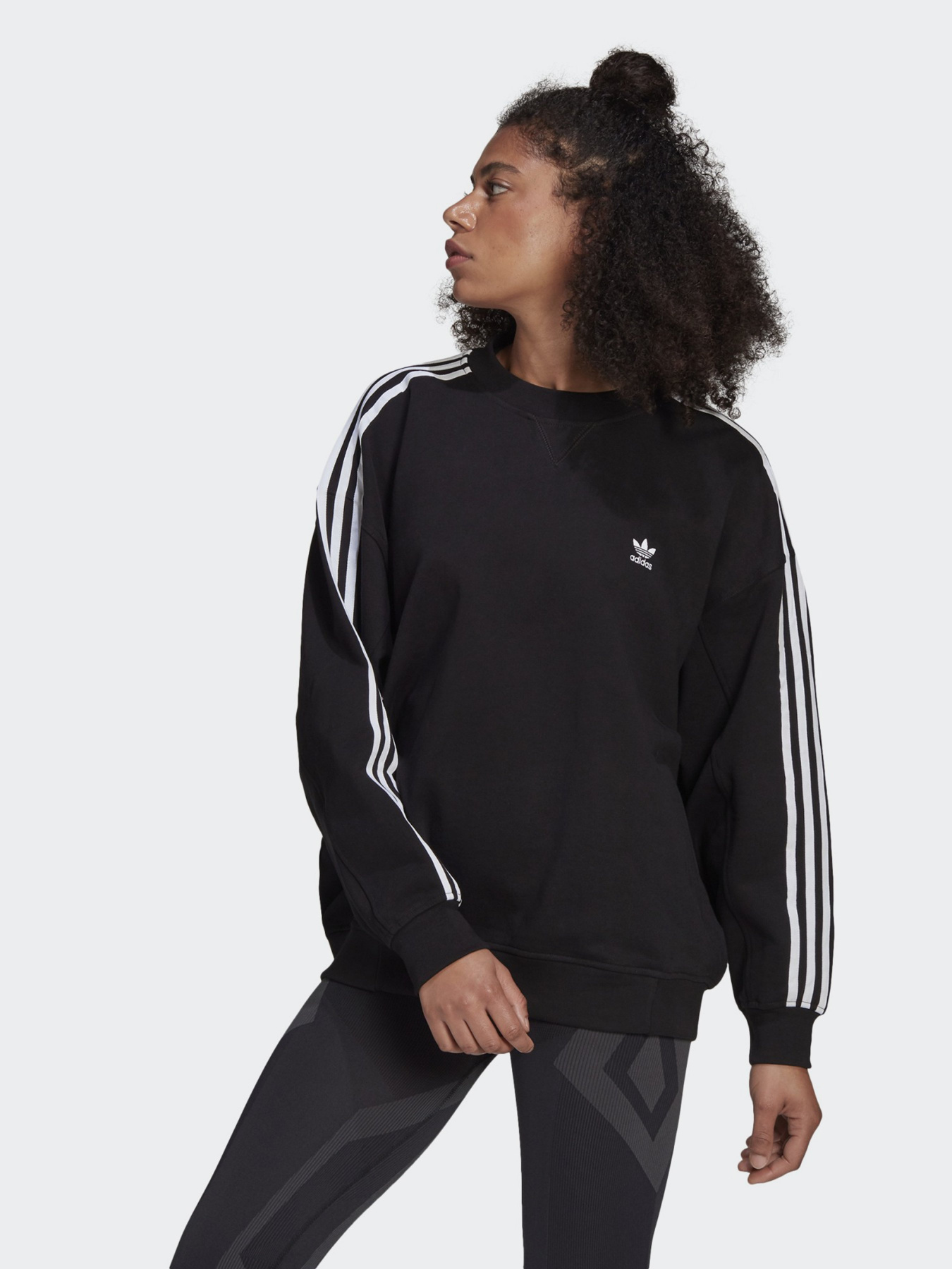 Свитшот Adidas LOUNGEWEAR ADICOLOR CLASSICS OVERSIZE модель GN2783 Фото