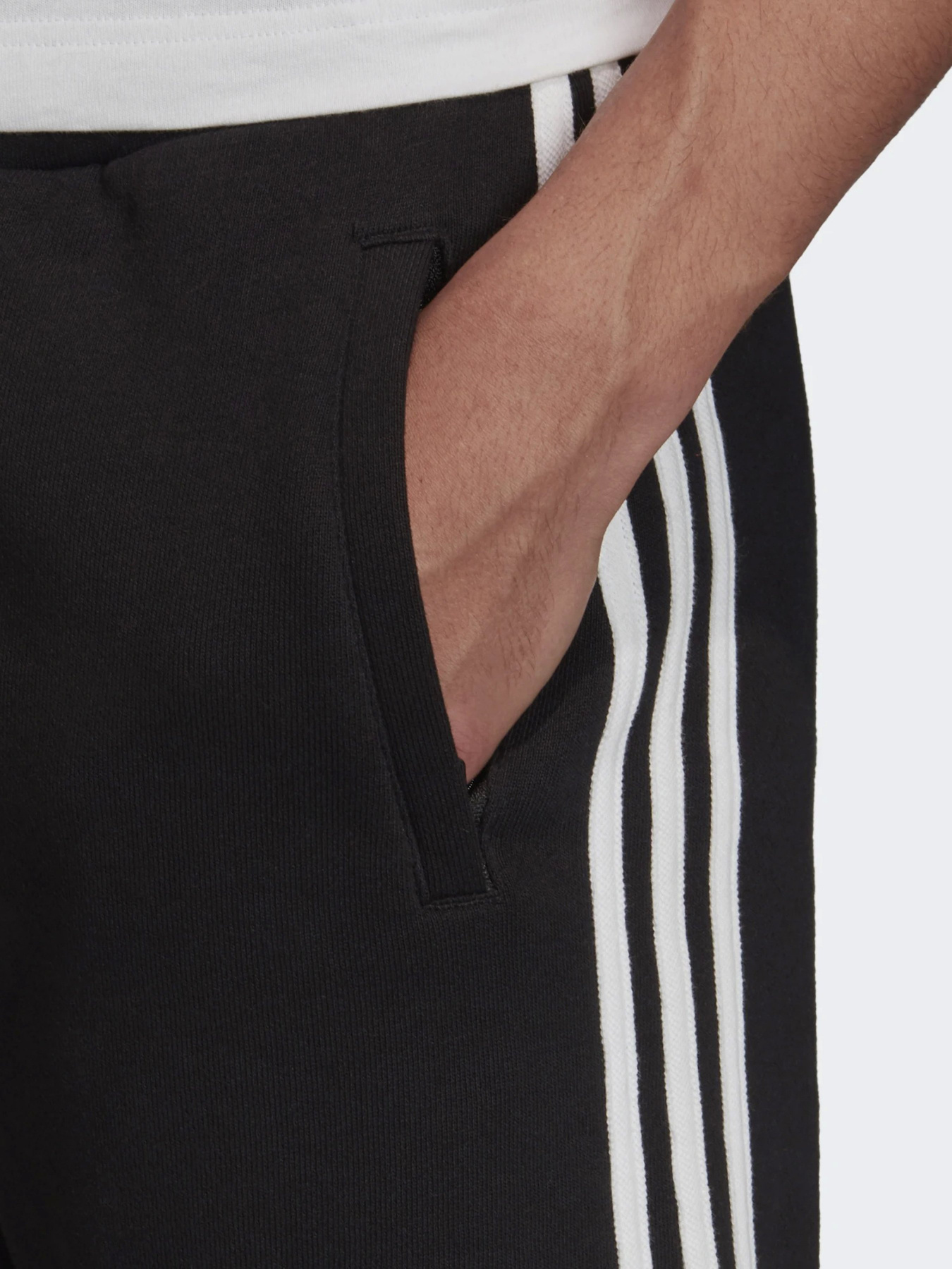 Повседневные шорты Adidas 3-Stripes Originals модель DH5798 Фото