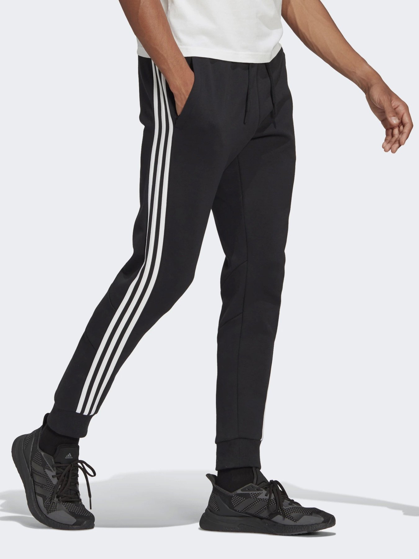 Спортивні штани Adidas SPORTSWEAR 3-STRIPES модель GM6462 Фото