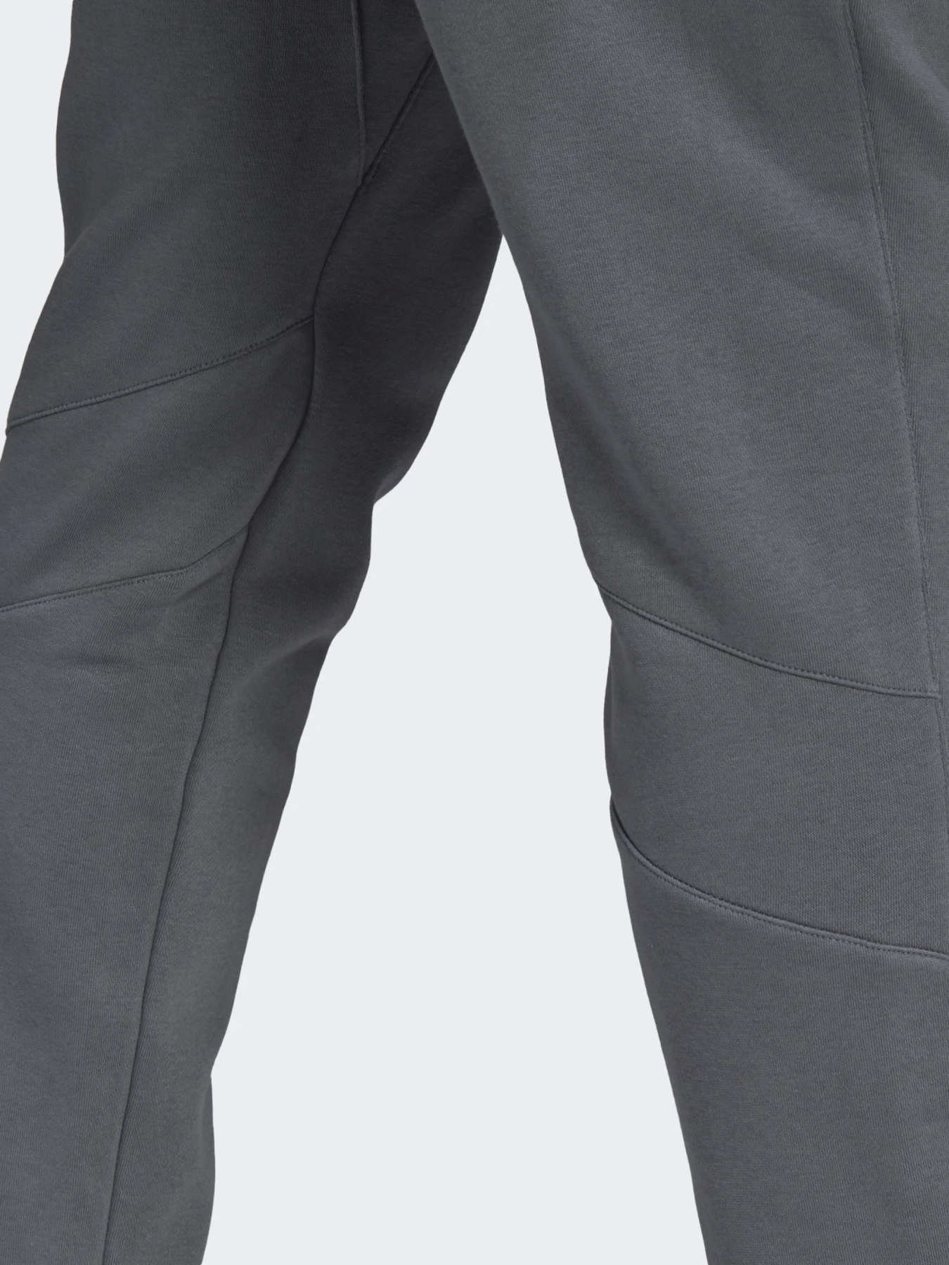 Штаны спортивные Adidas SPORTSWEAR TAPERED модель GM6505 Фото