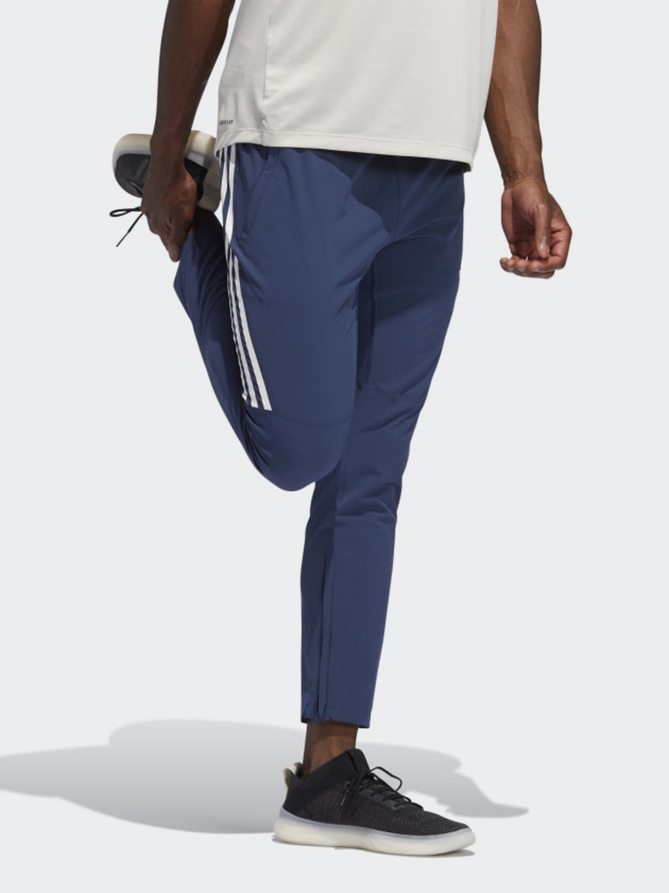 Штаны спортивные Adidas AEROREADY 3-STRIPES модель GM1072 Фото