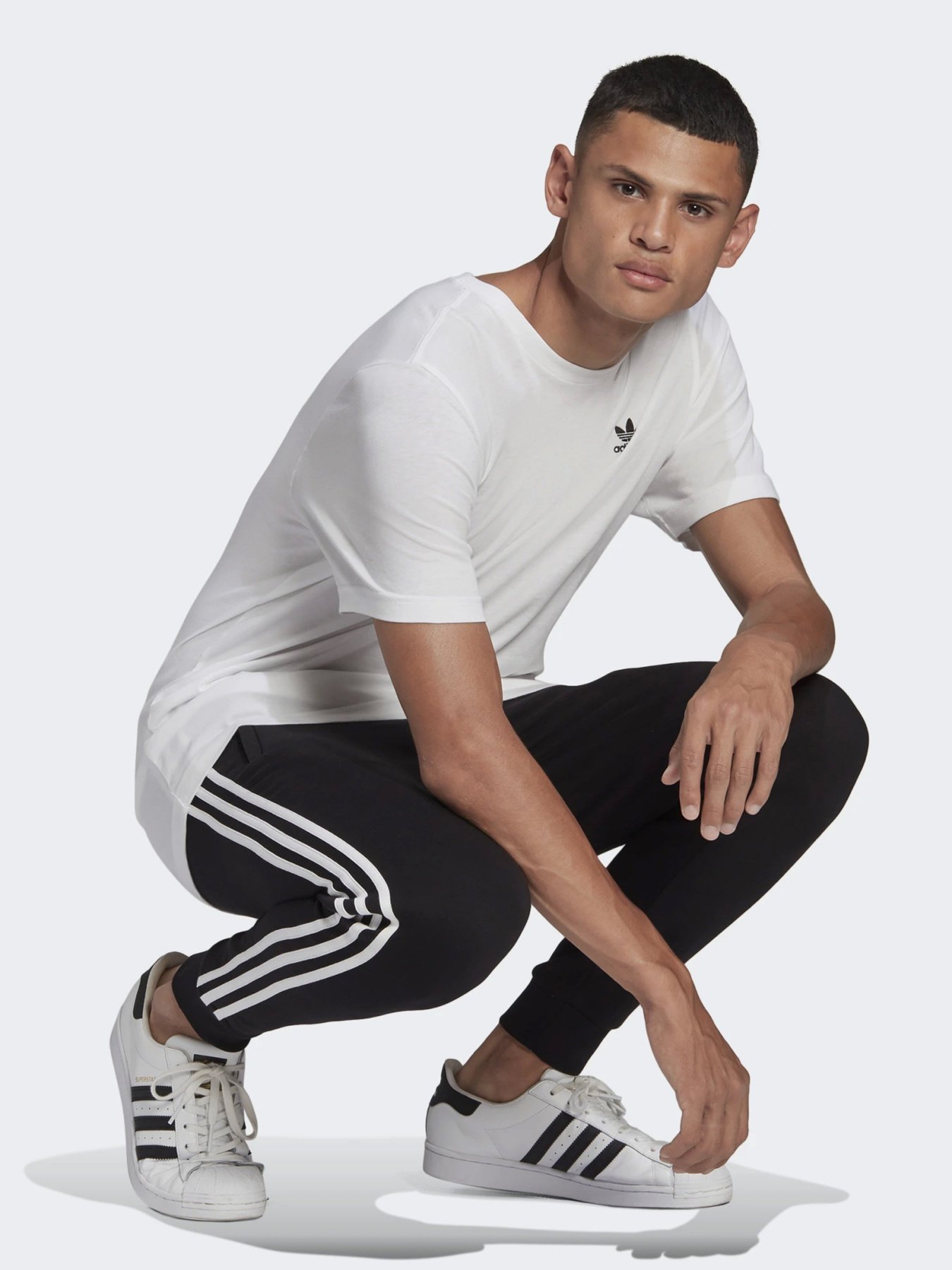 Штаны спортивные Adidas Adicolor Classics 3-Stripes модель GN3458 Фото