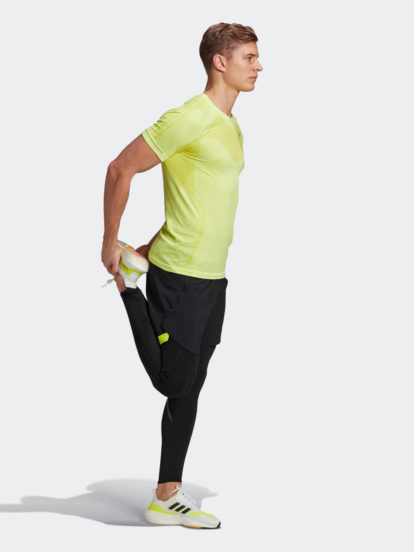 Футболка спортивная Adidas Primeknit Performance модель GL6855 Фото