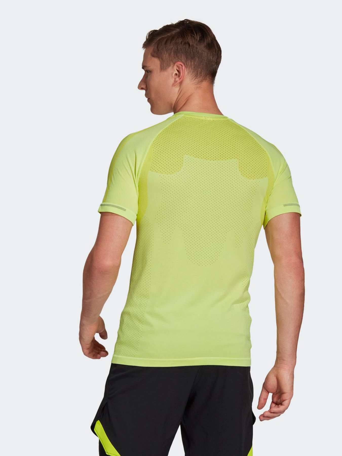 Спортивна футболка Adidas Primeknit Performance модель GL6855 Фото