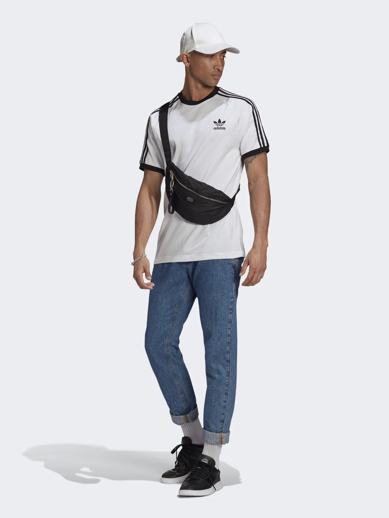 Футболки и поло Adidas ADICOLOR CLASSICS 3-STRIPES модель GN3494 Футболки и поло Adidas ADICOLOR CLASSICS 3-STRIPES модель GN3494 Фото