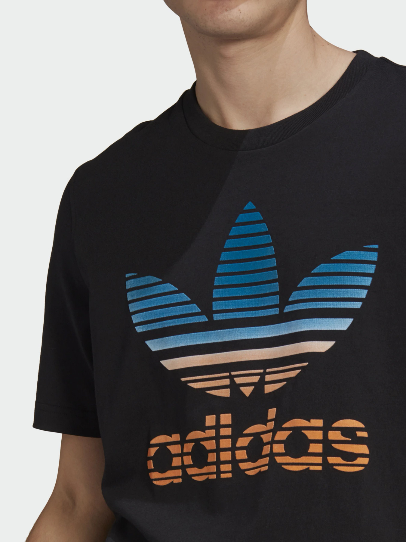 Футболки і поло Adidas TREFOIL OMBRÉ модель GP0166 Фото