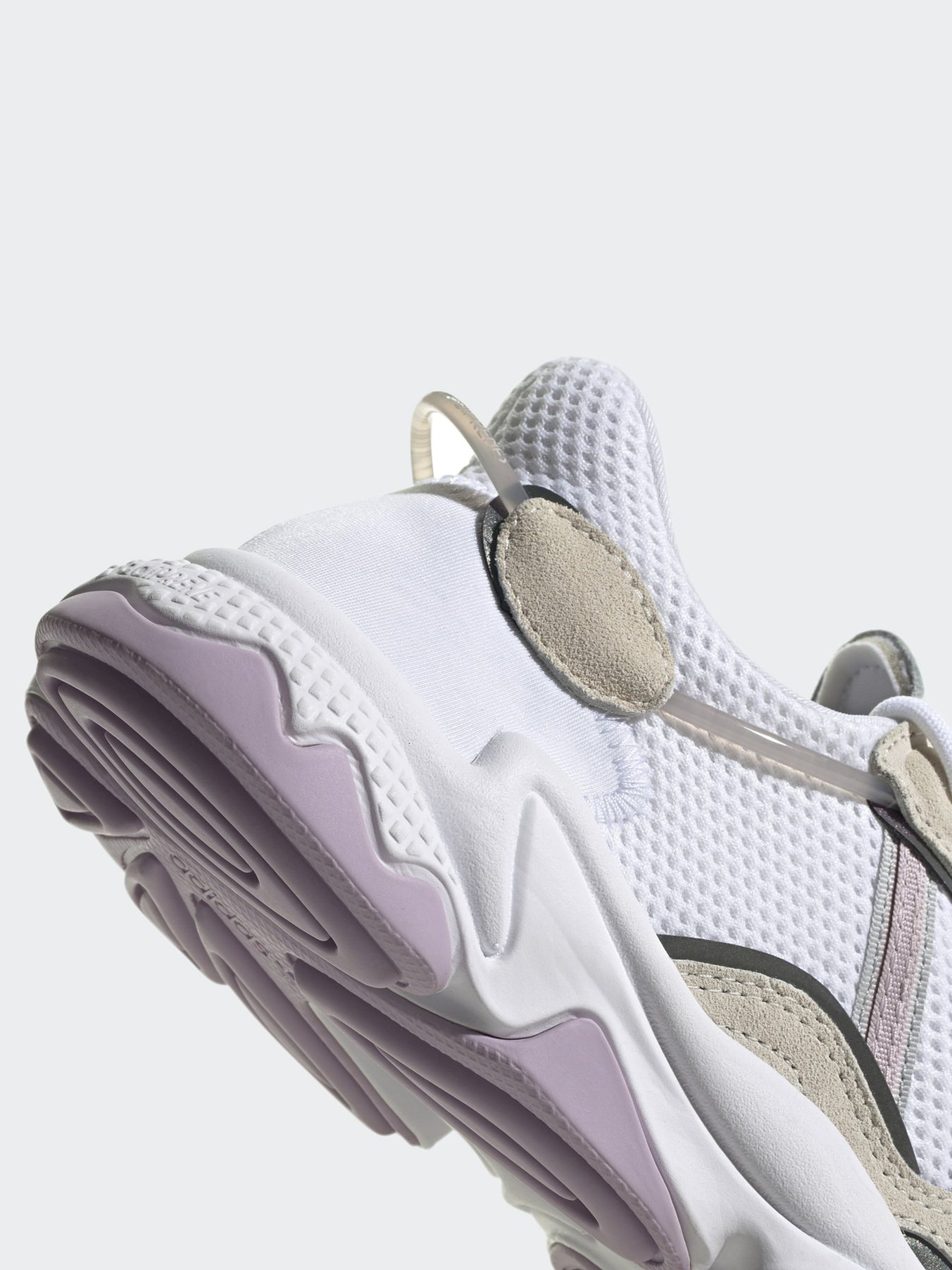 Кроссовки Adidas OZWEEGO Originals модель EG9204 Фото