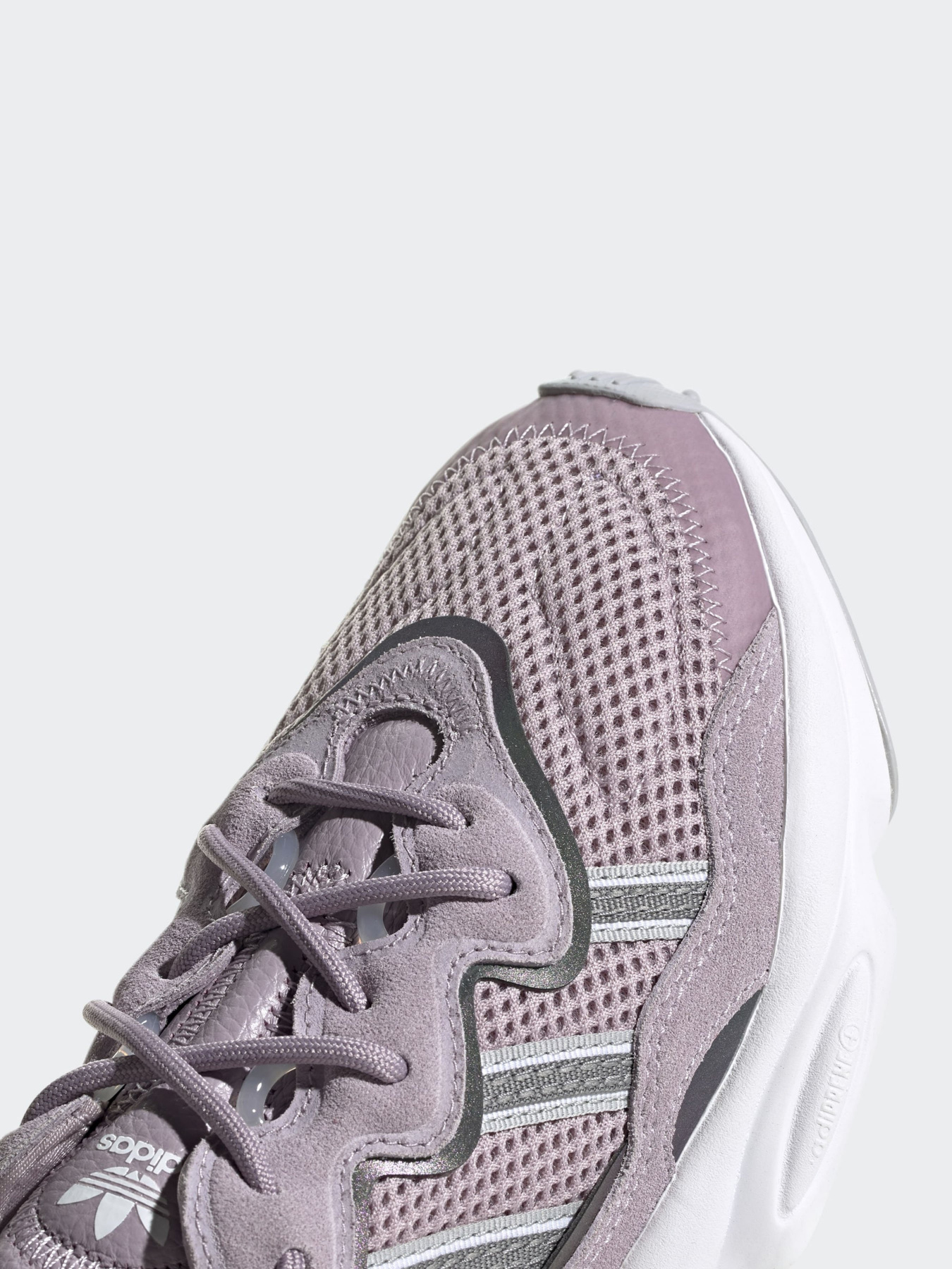 Кроссовки повседневные Adidas OZWEEGO модель EG9205 Фото